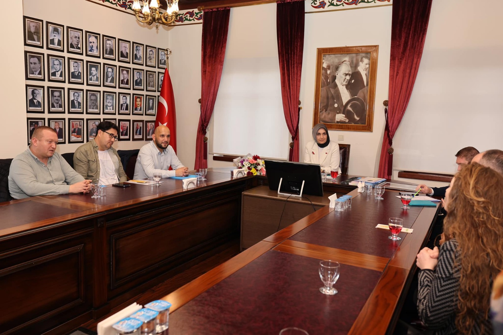 VALİ YİĞİTBAŞI, SİVİL TOPLUM KURULUŞLARINI KABUL ETTİ