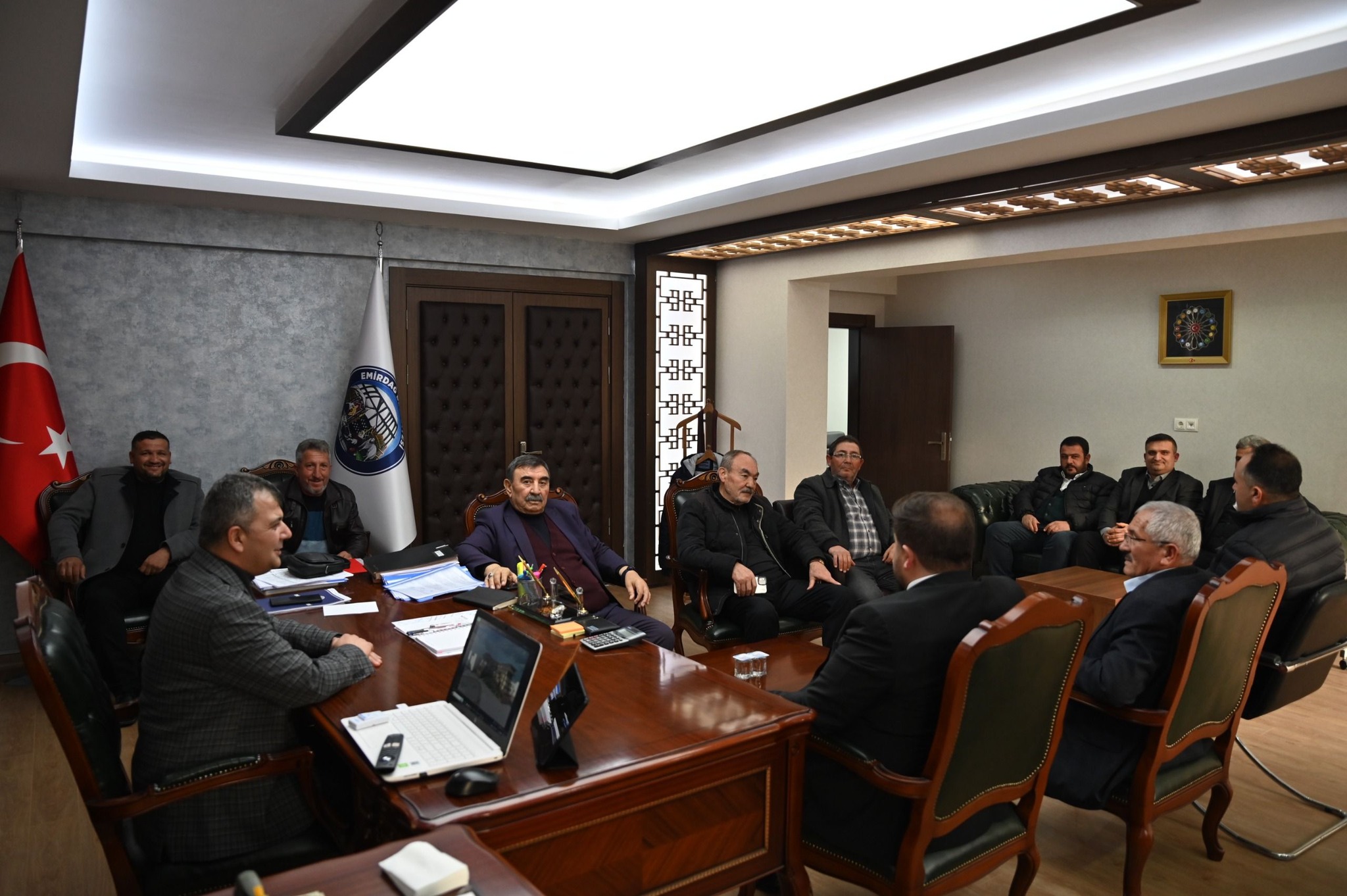 Emirdağ'da Yeni AK Parti İlçe Yönetimi Başkan Koyuncu'yu Ziyaret Etti