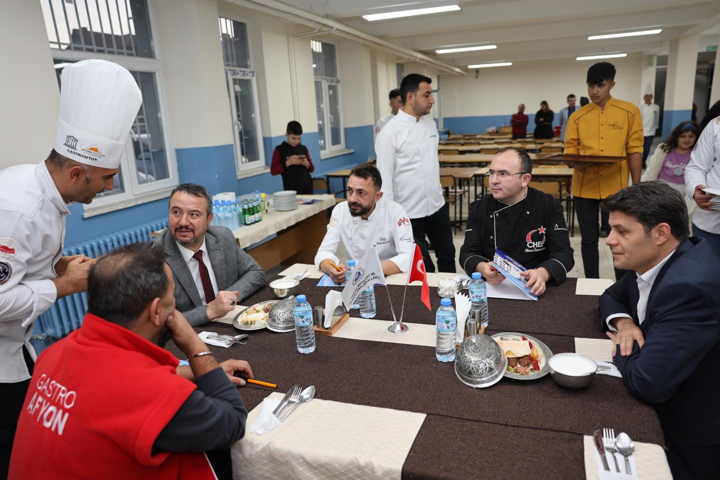 Sandıklı’da Öğretmenlerden Yemek Yarışması