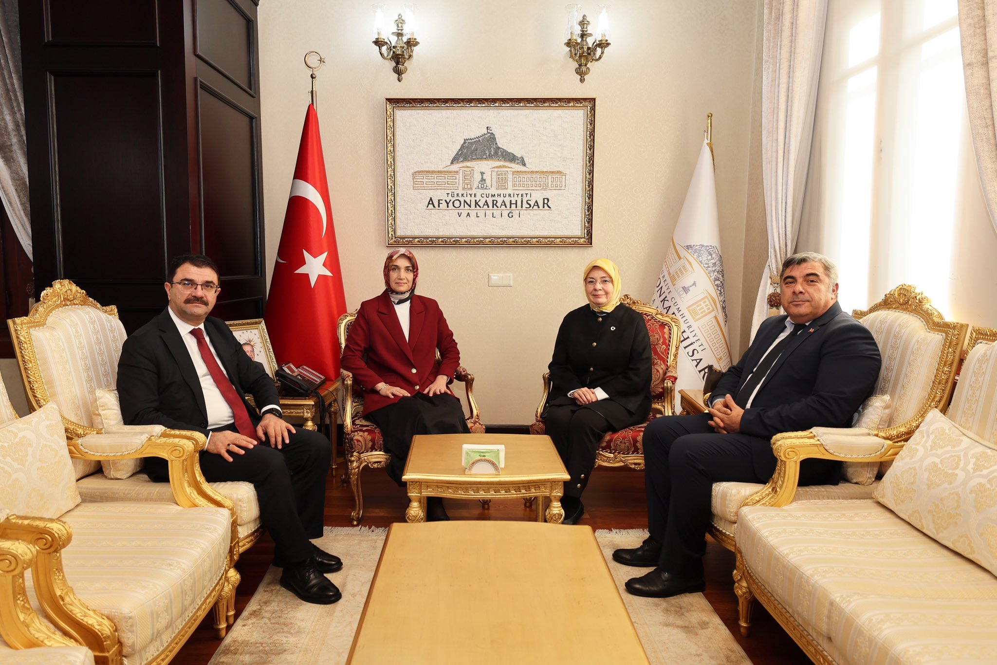 Vali Yiğitbaşı, Eğitim Yöneticilerini Kabul Etti