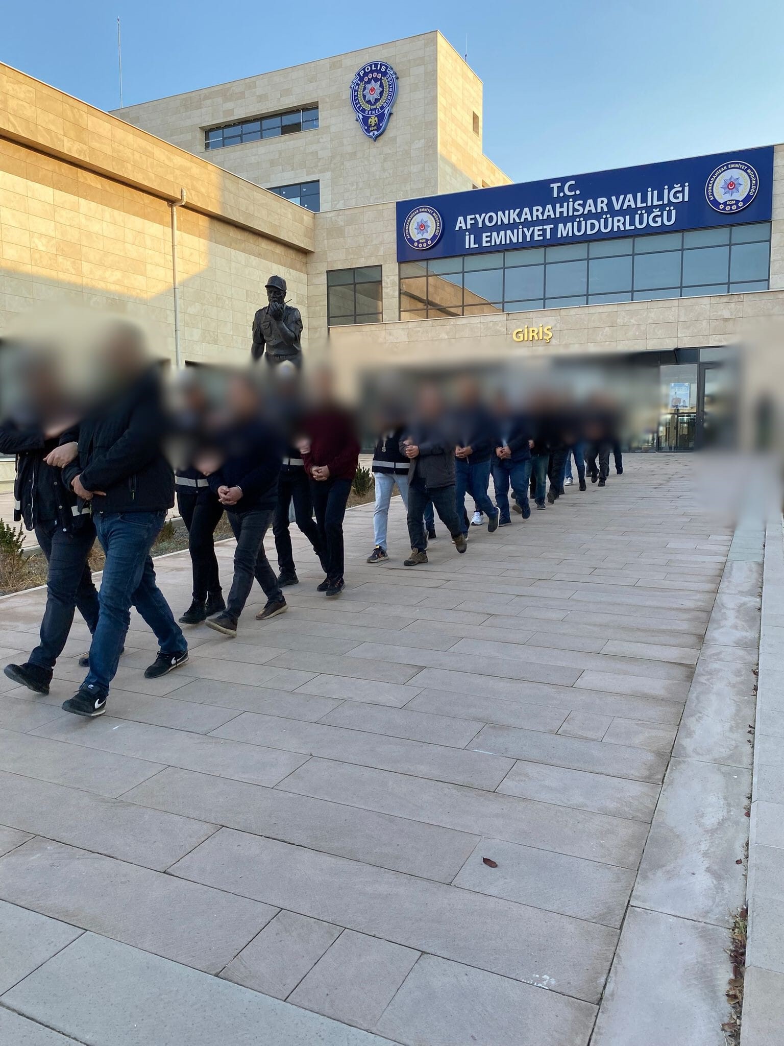 FETÖ'ye Afyonkarahisar Merkezli Kıskaç-30 Operasyonu