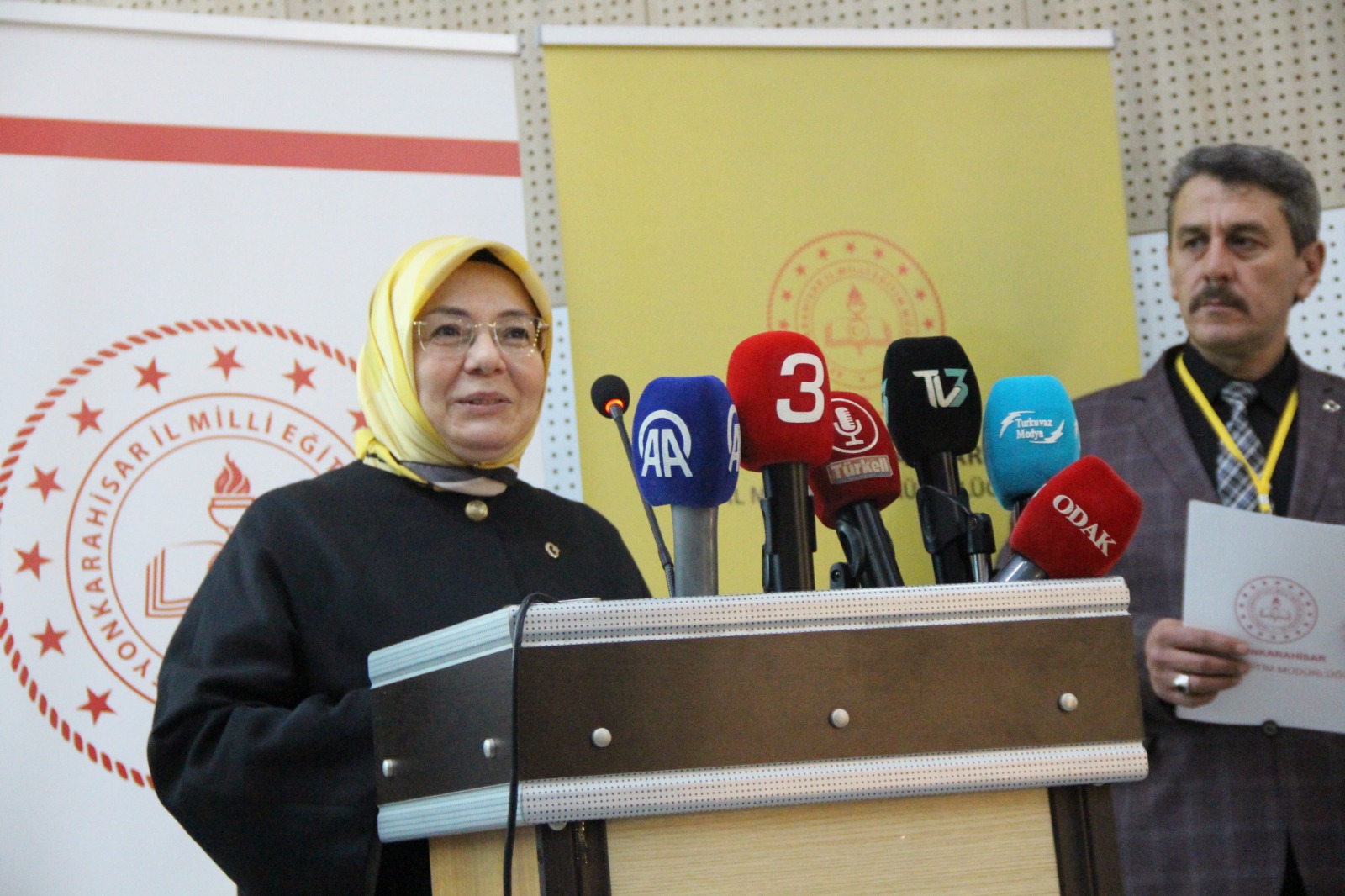“Geleceği Şekillendiren Öğretmenlerimizin Bilgi Ve Becerini Arttırmaya Amaçlıyoruz”