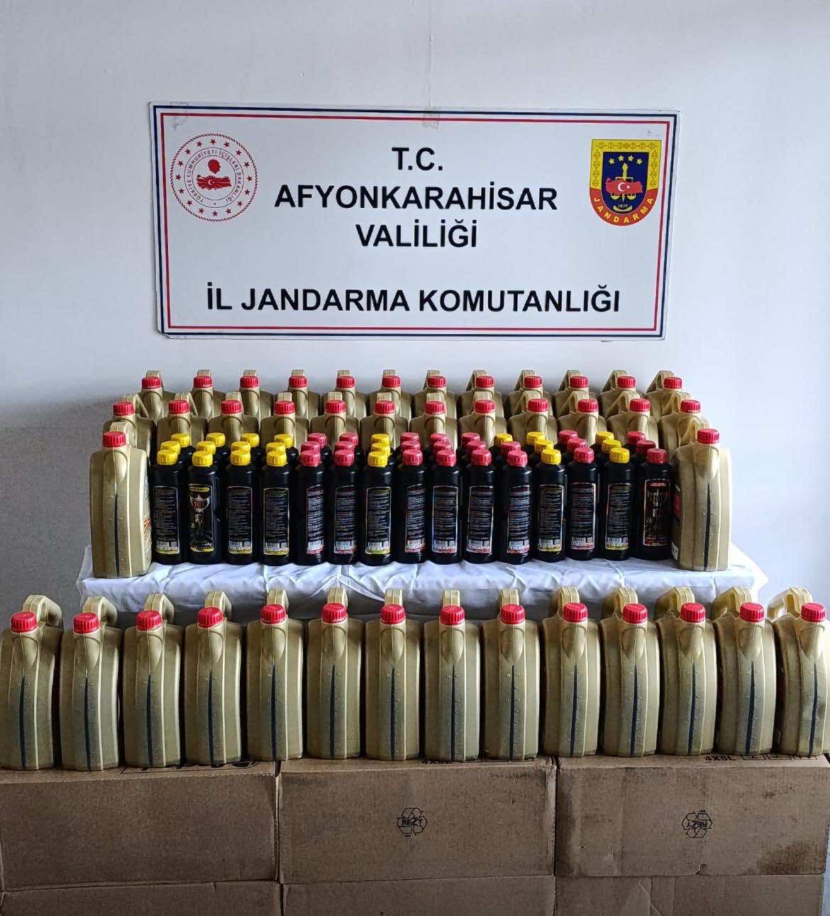Afyonkarahisar'da Sahte Zeytinyağı ve Lisanssız Motor Yağı Ele Geçirildi