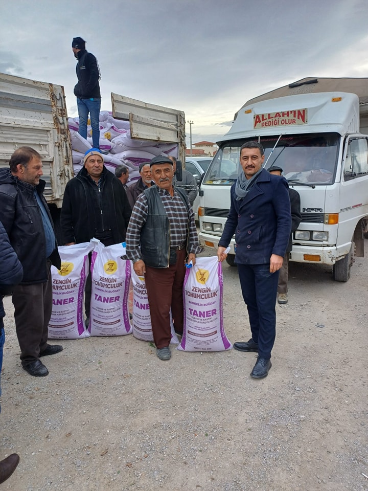 Şuhut’ta 21 Ton 'Taner' Buğday Tohumu Çiftçilerle Buluşturuldu