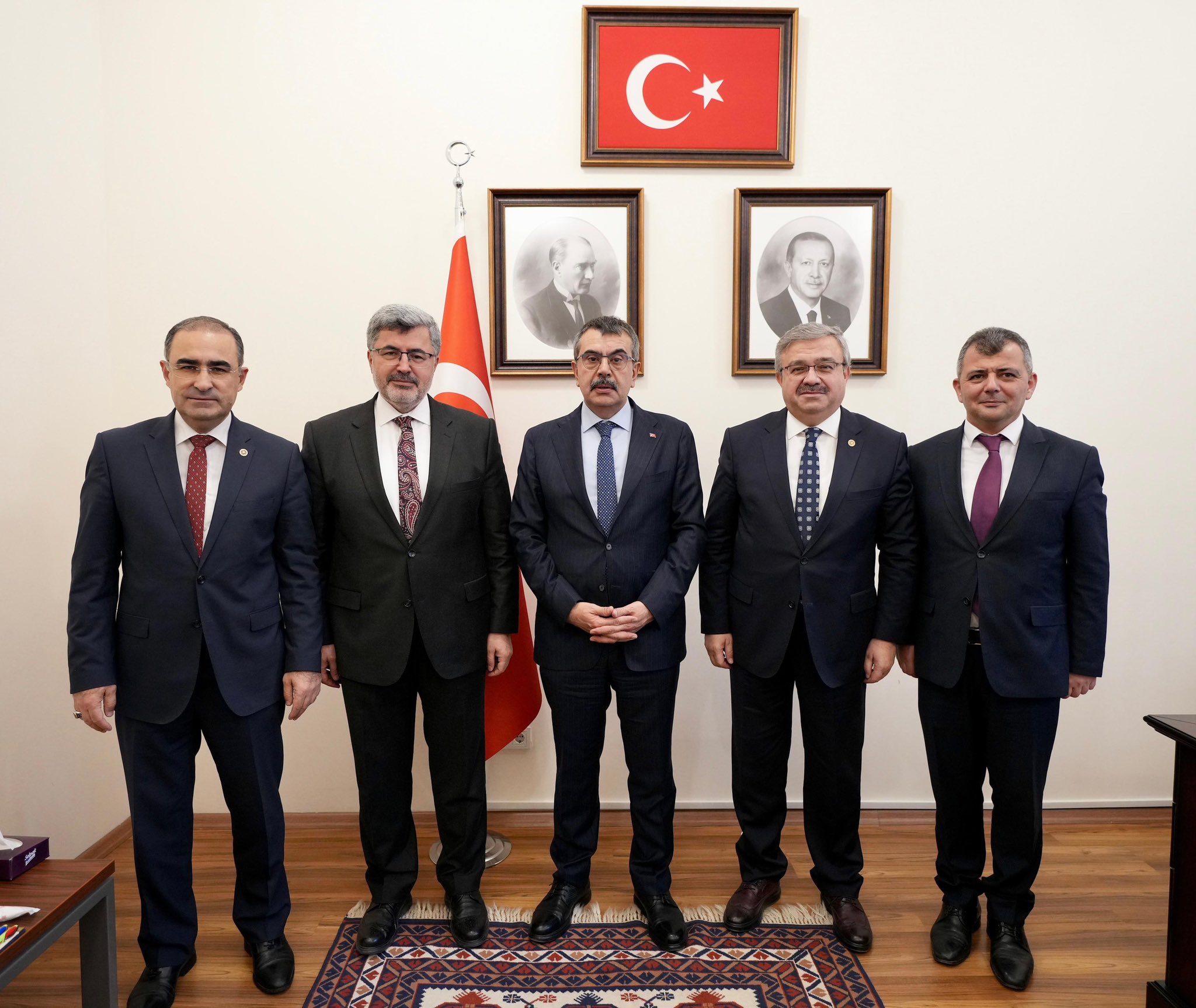 Milletvekilleri Milli Eğitim Bakanı Tekin’i Ziyaret Etti