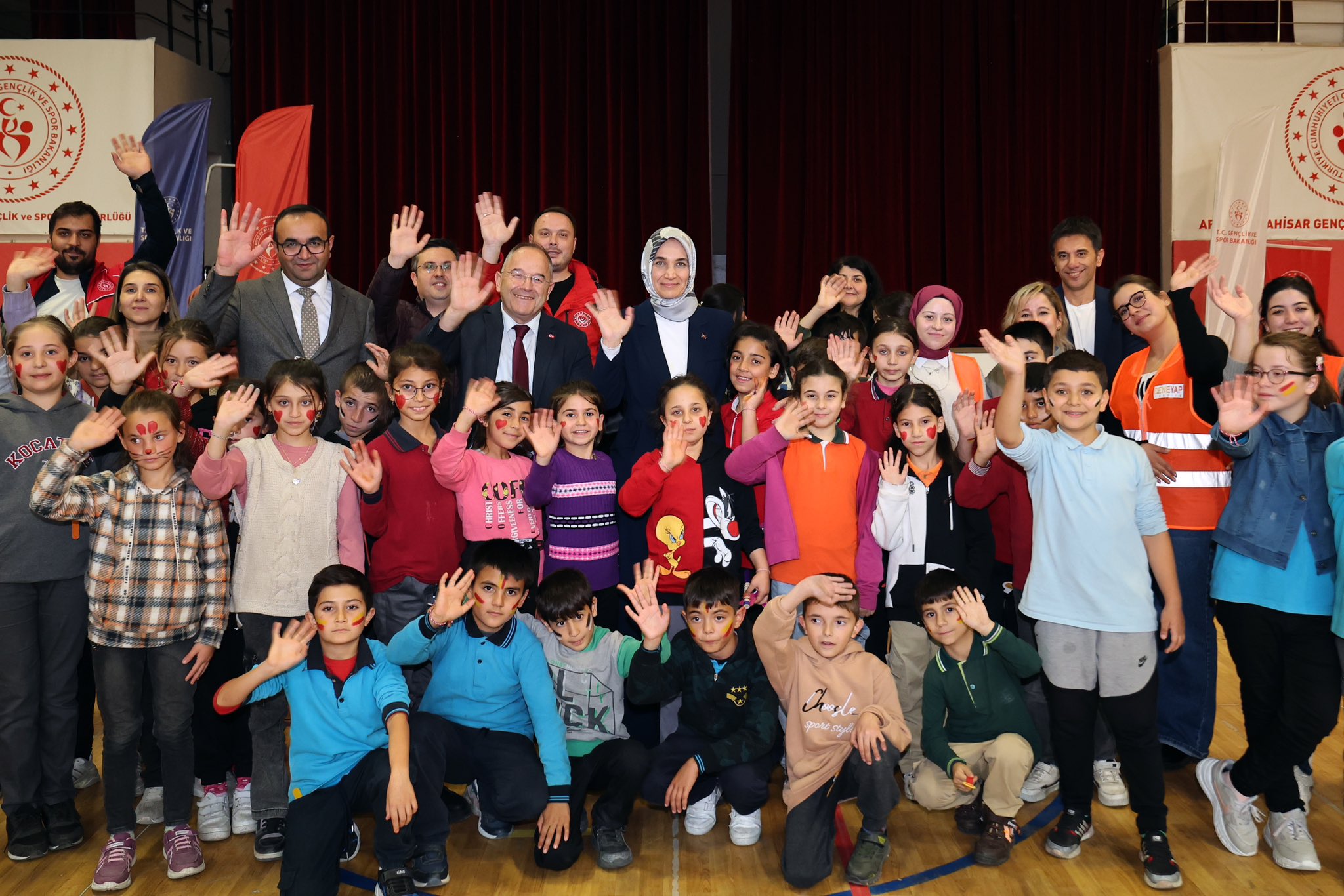 'Mutluluk Kervanı' Projesi Çocuklara Neşeli Bir Gün Yaşattı