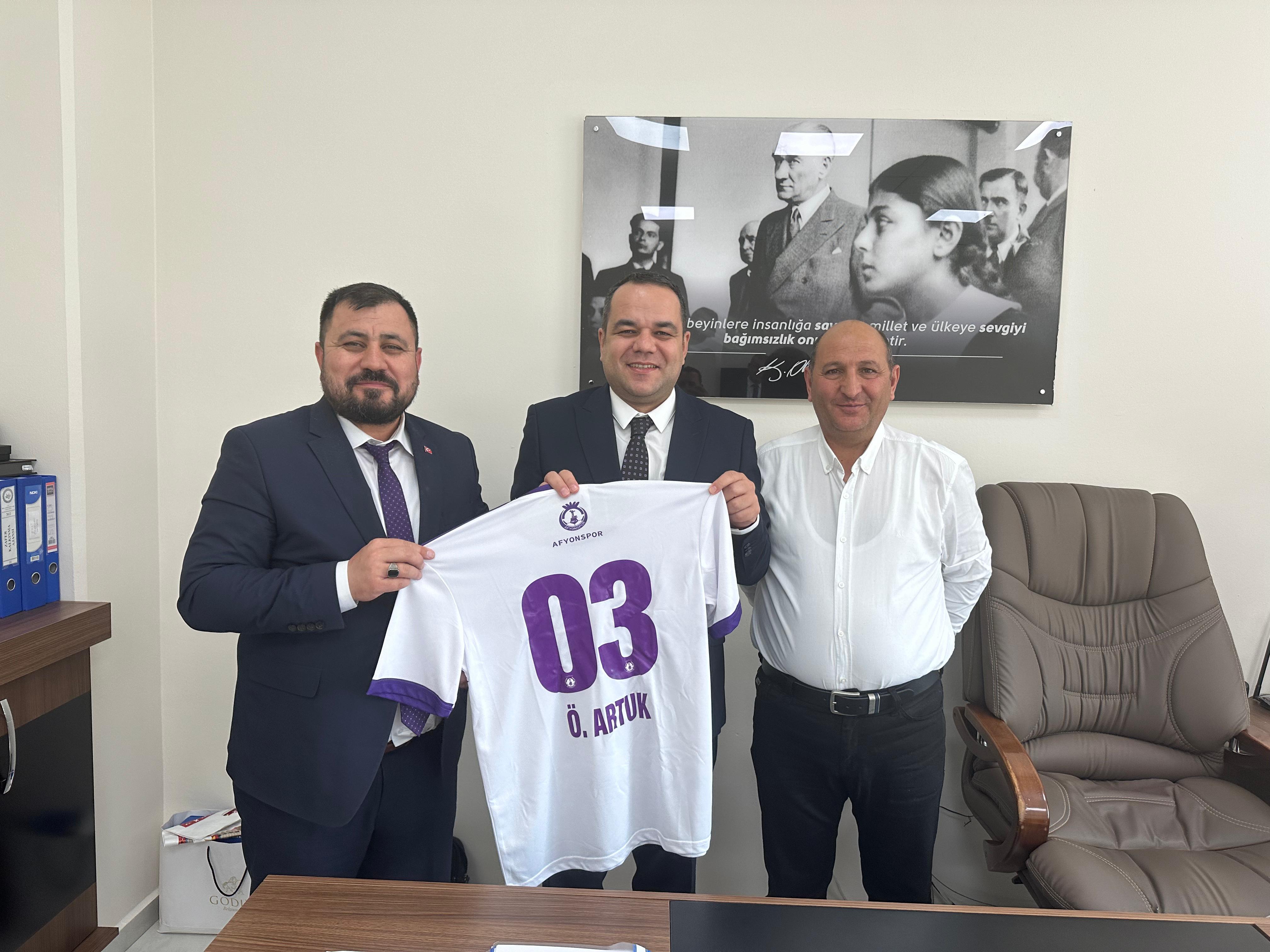 Afyonspor Başkanı Akkuş’tan Artuk’a  Ziyaret