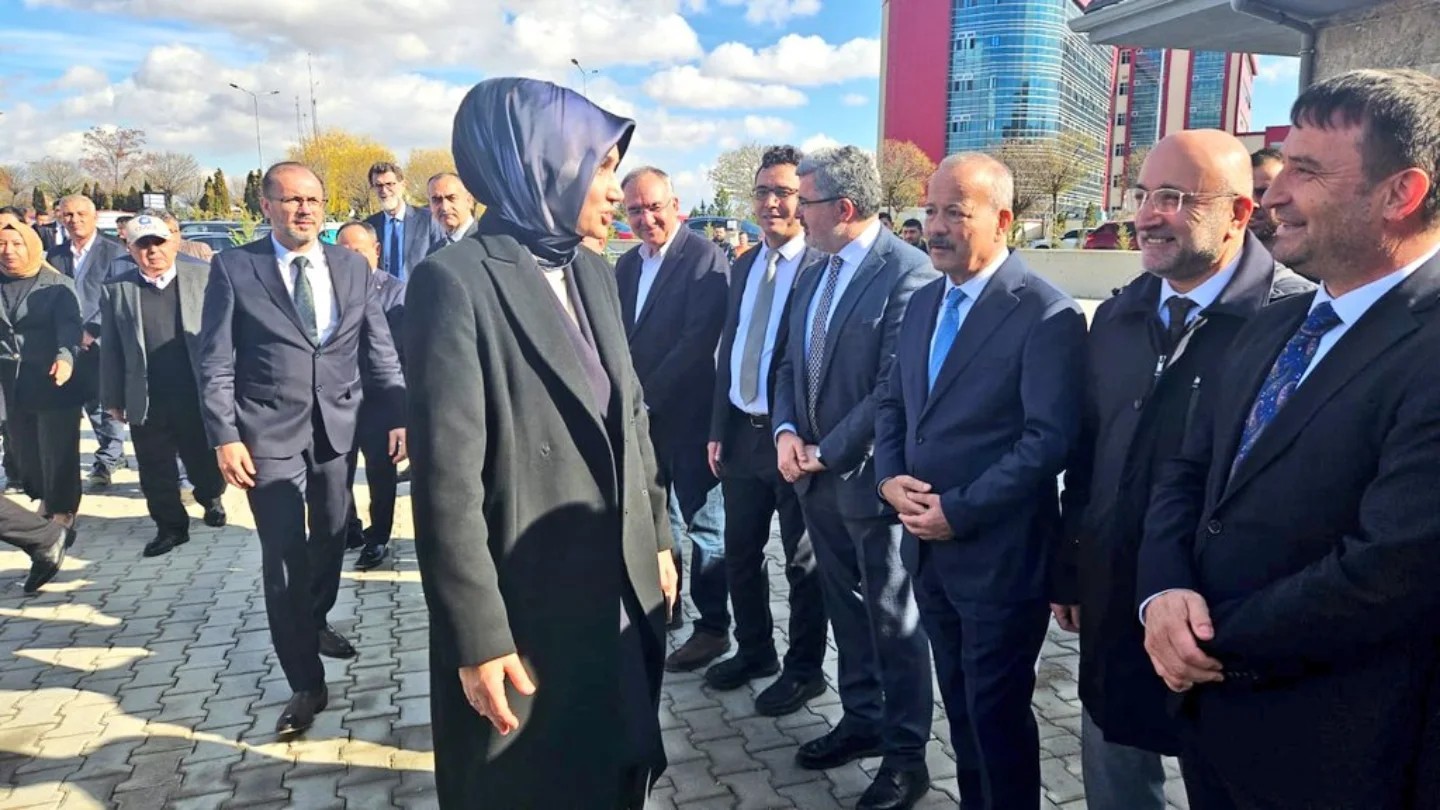 Vali Yiğitbaşı, Selma Demirel Camisinin Açılışına Katıldı