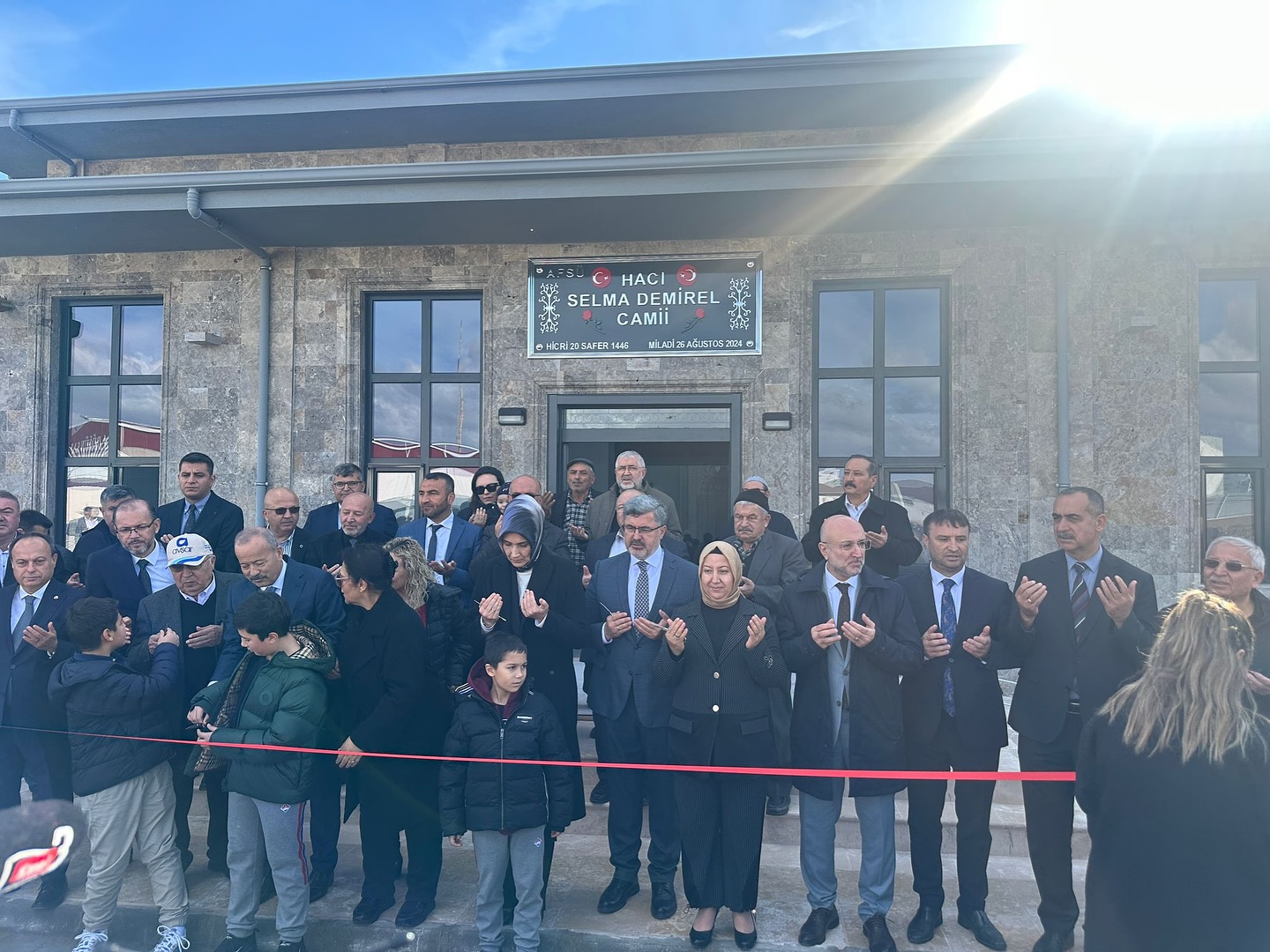 Vali Yiğitbaşı, Selma Demirel Camisinin Açılışına Katıldı