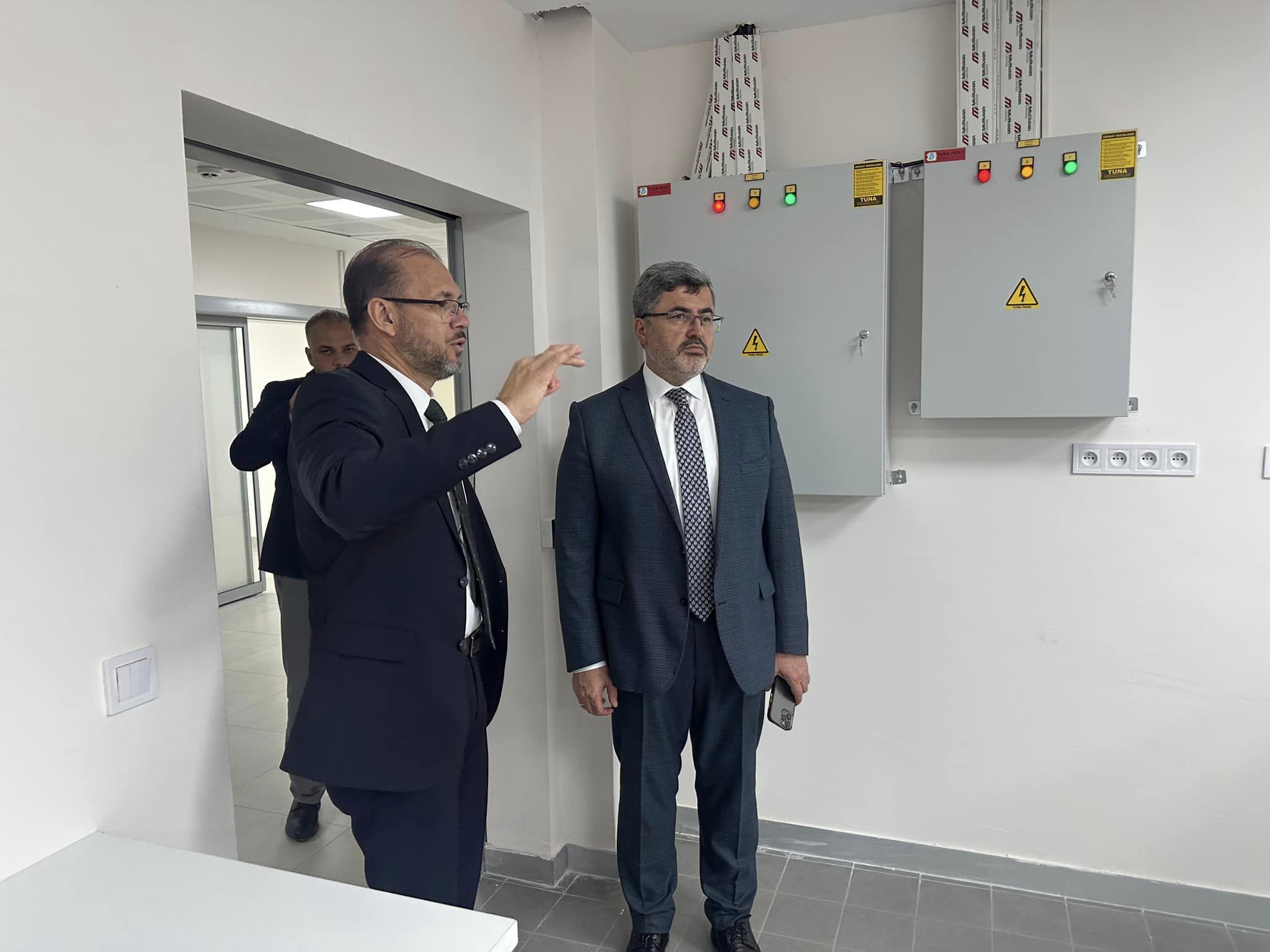 Milletvekili Özkaya, AFSÜ’nün Sağlık Yatırımlarını İnceledi