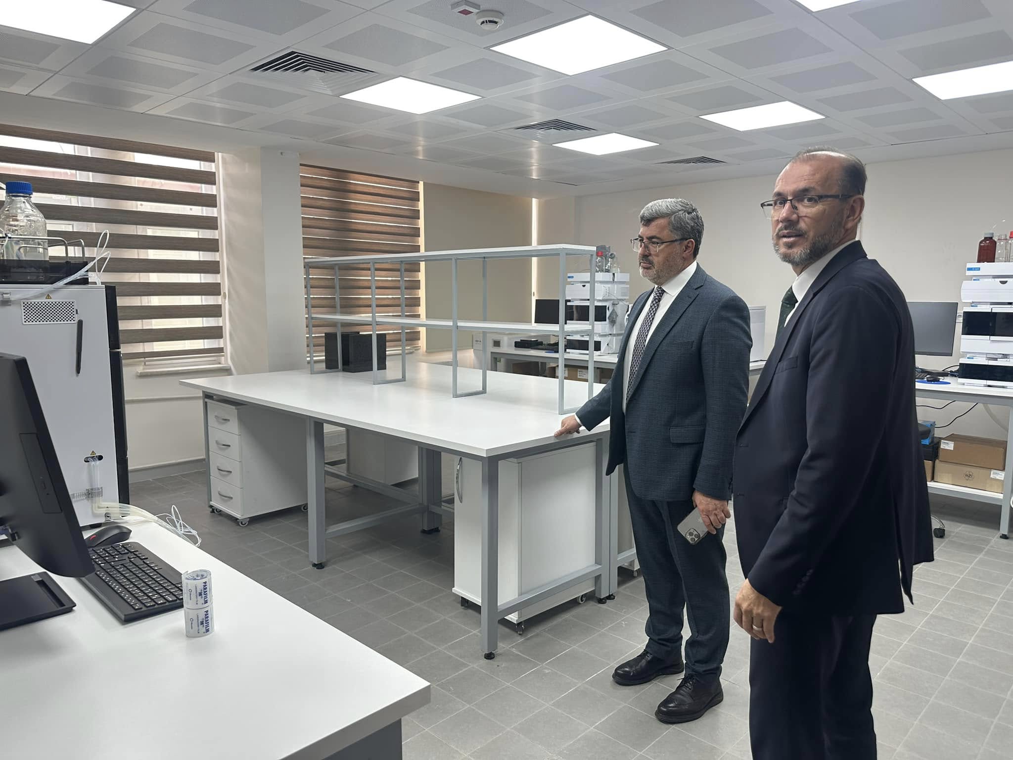 Milletvekili Özkaya, AFSÜ’nün Sağlık Yatırımlarını İnceledi