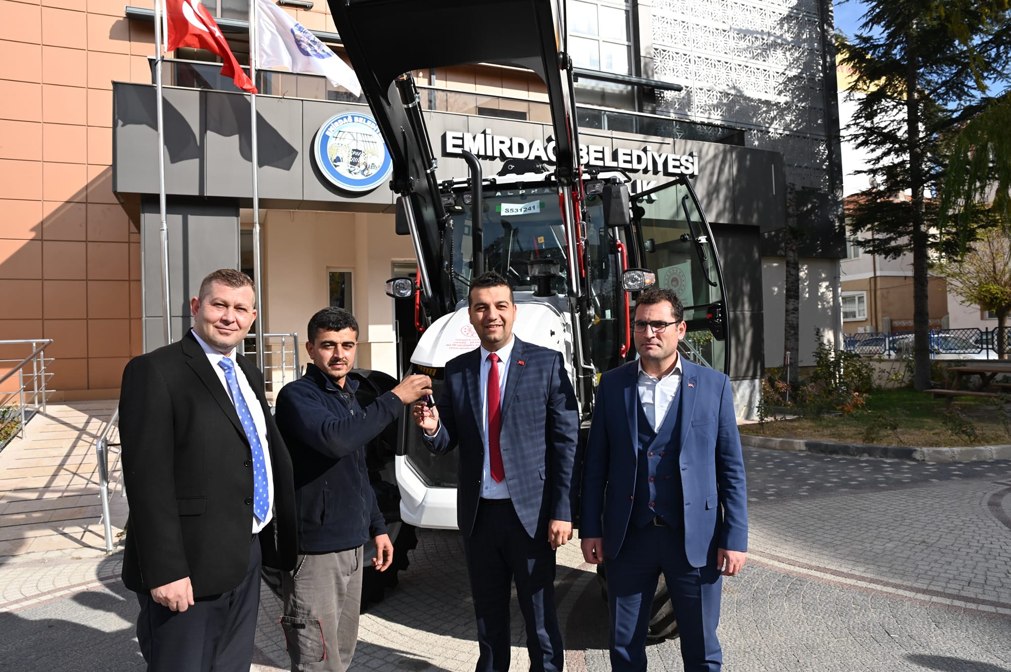 Emirdağ Belediyesi Araç Filosunu Güçlendirdi