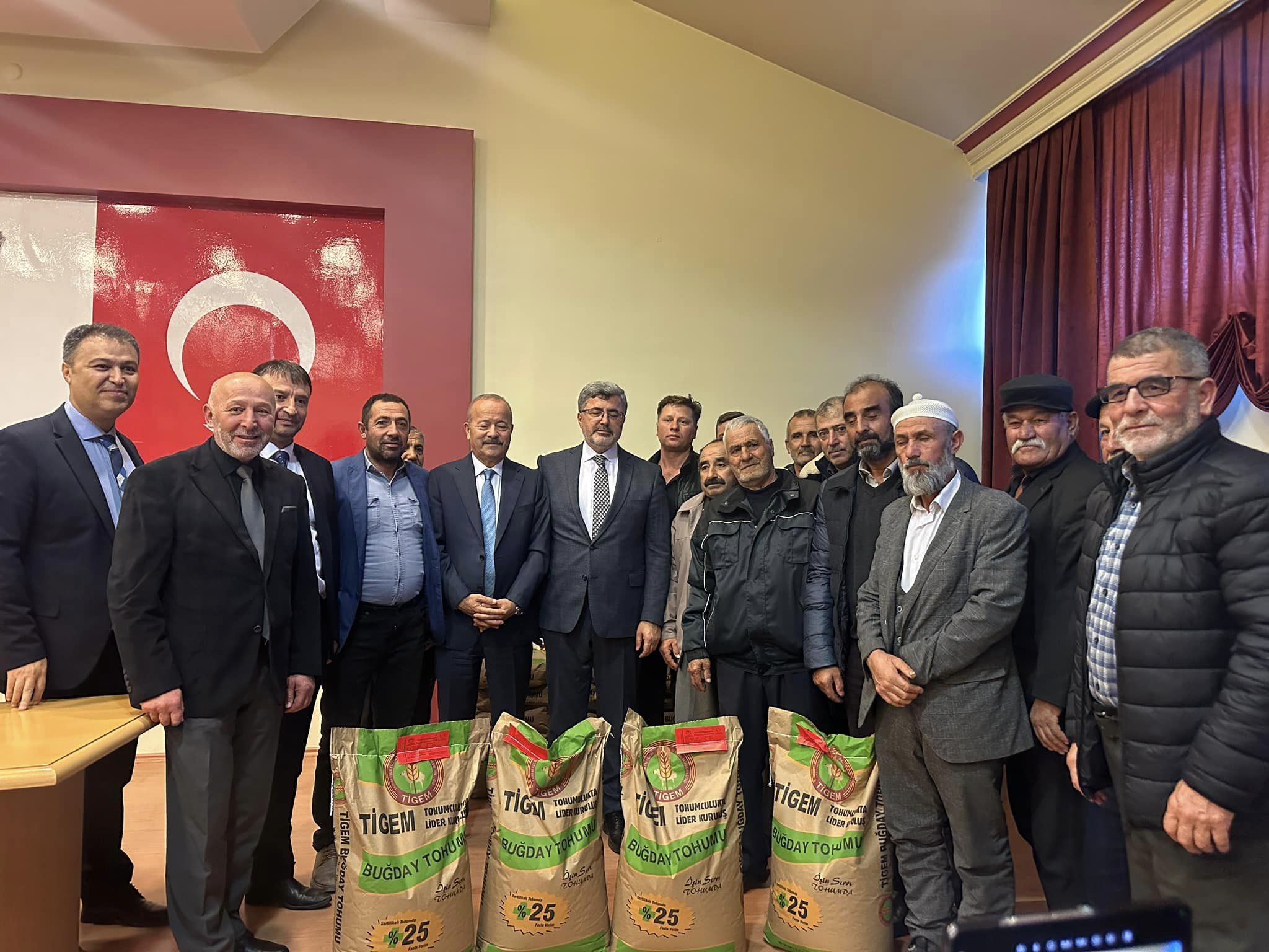 Afyonkarahisar'da Çiftçilere Tohum Desteği Dağıtıldı