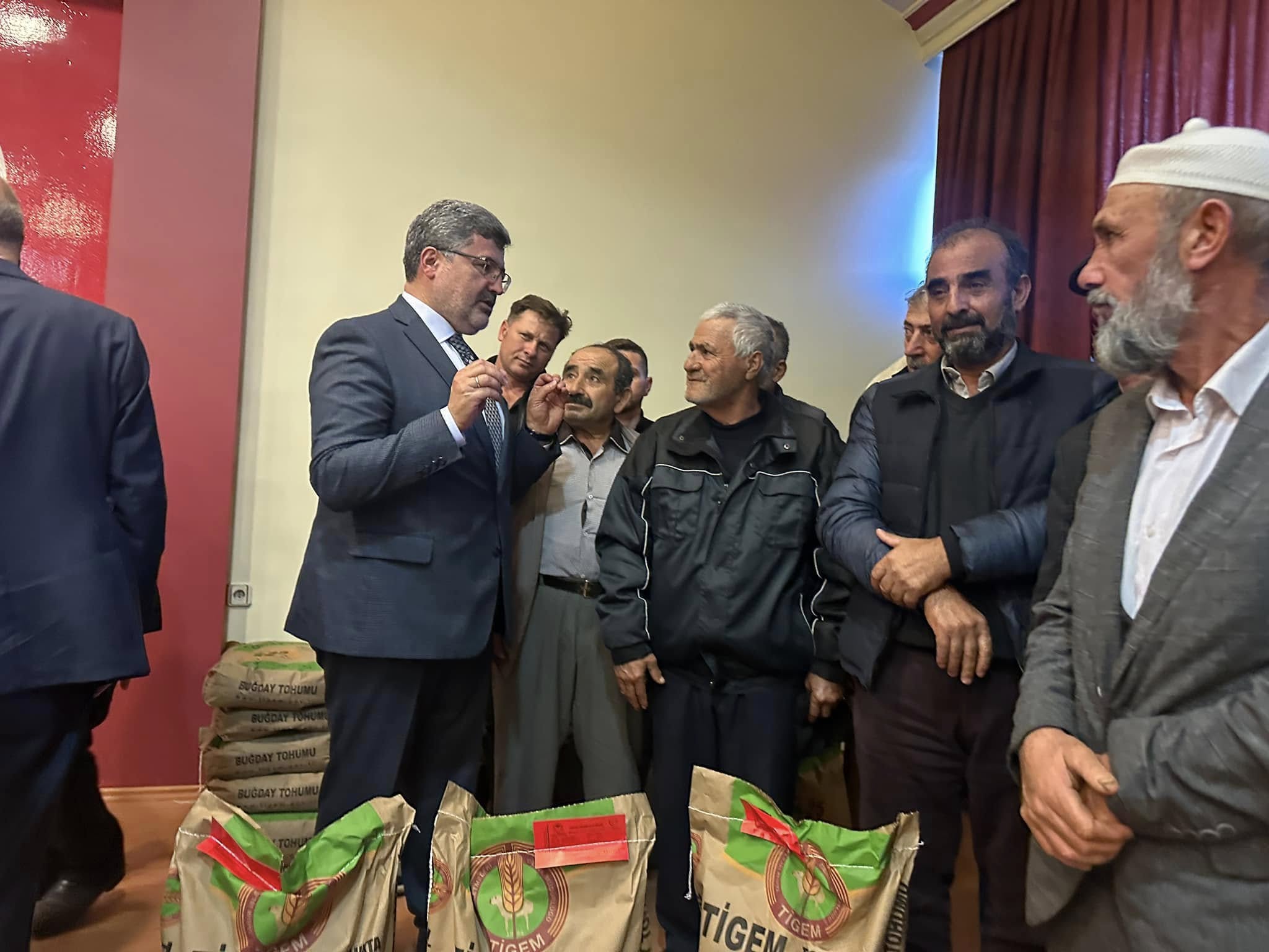 Afyonkarahisar'da Çiftçilere Tohum Desteği Dağıtıldı