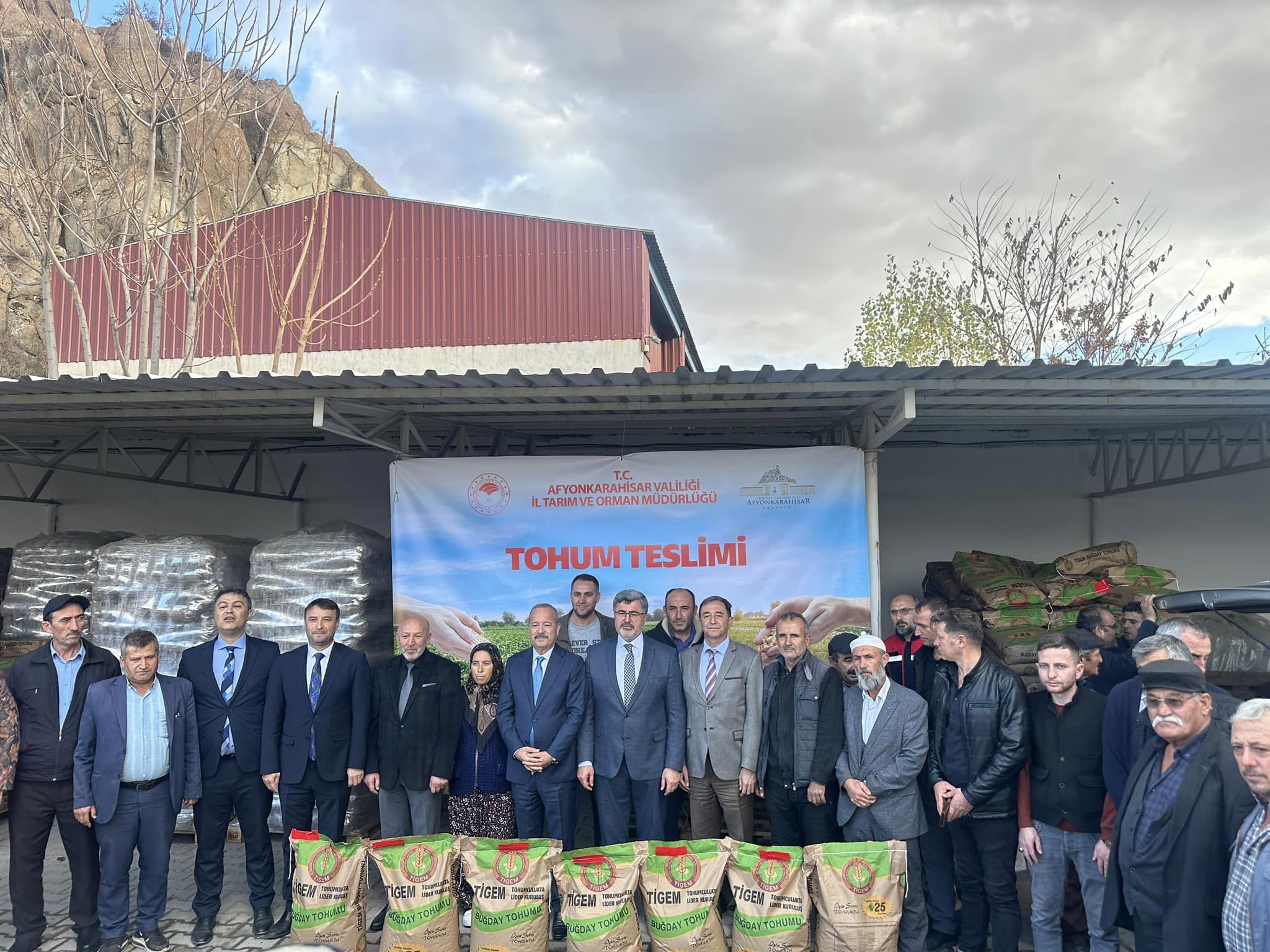 Afyonkarahisar'da Çiftçilere Tohum Desteği Dağıtıldı
