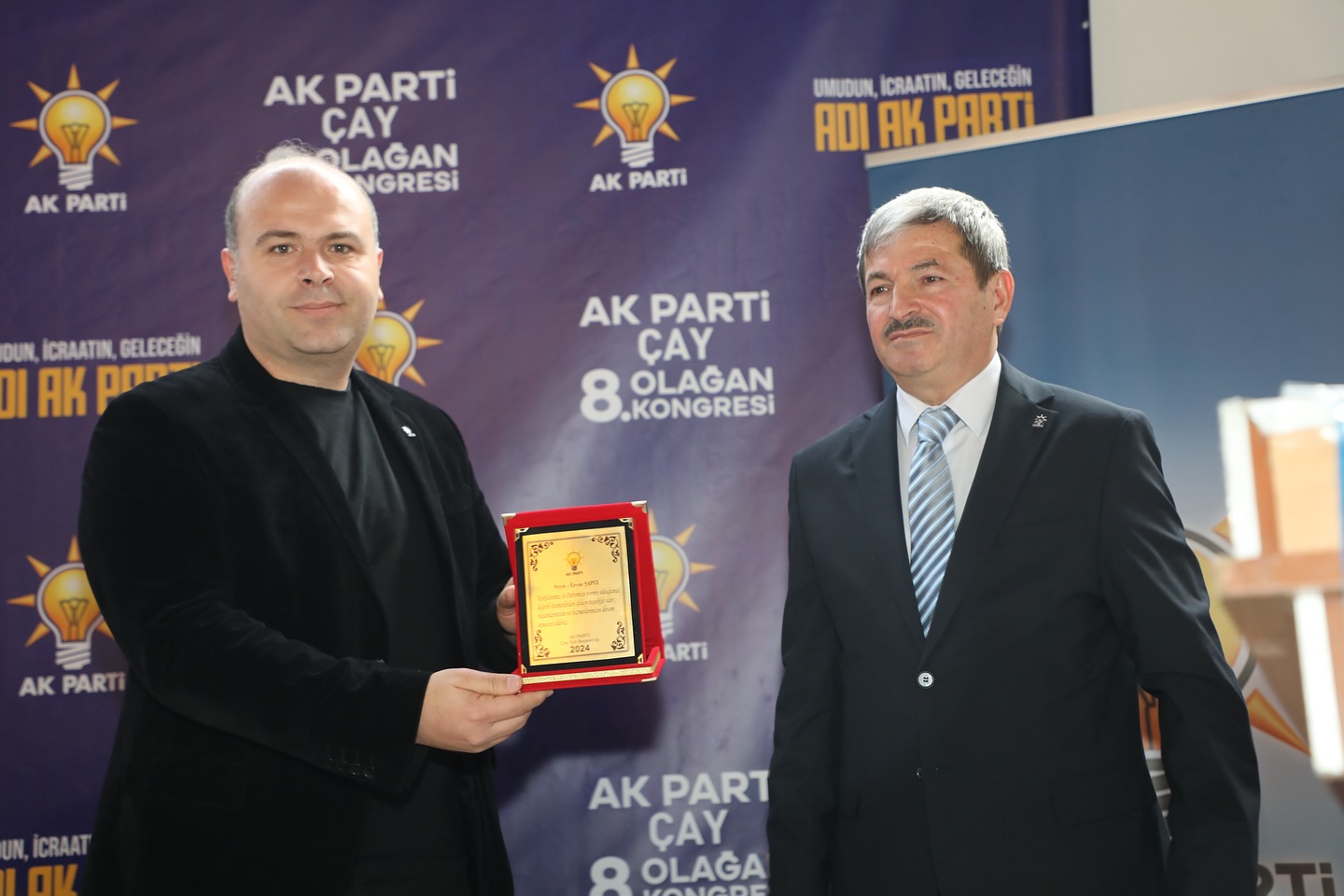 AK PARTİ ÇAY İLÇE TEŞKİLATINDA GÖREV DEĞİŞİMİ