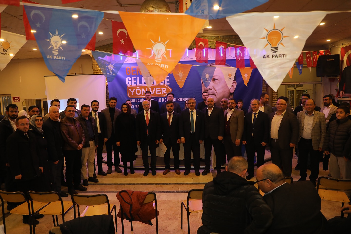 BOLVADİN’DE TOY HAVASINDA KONGRE