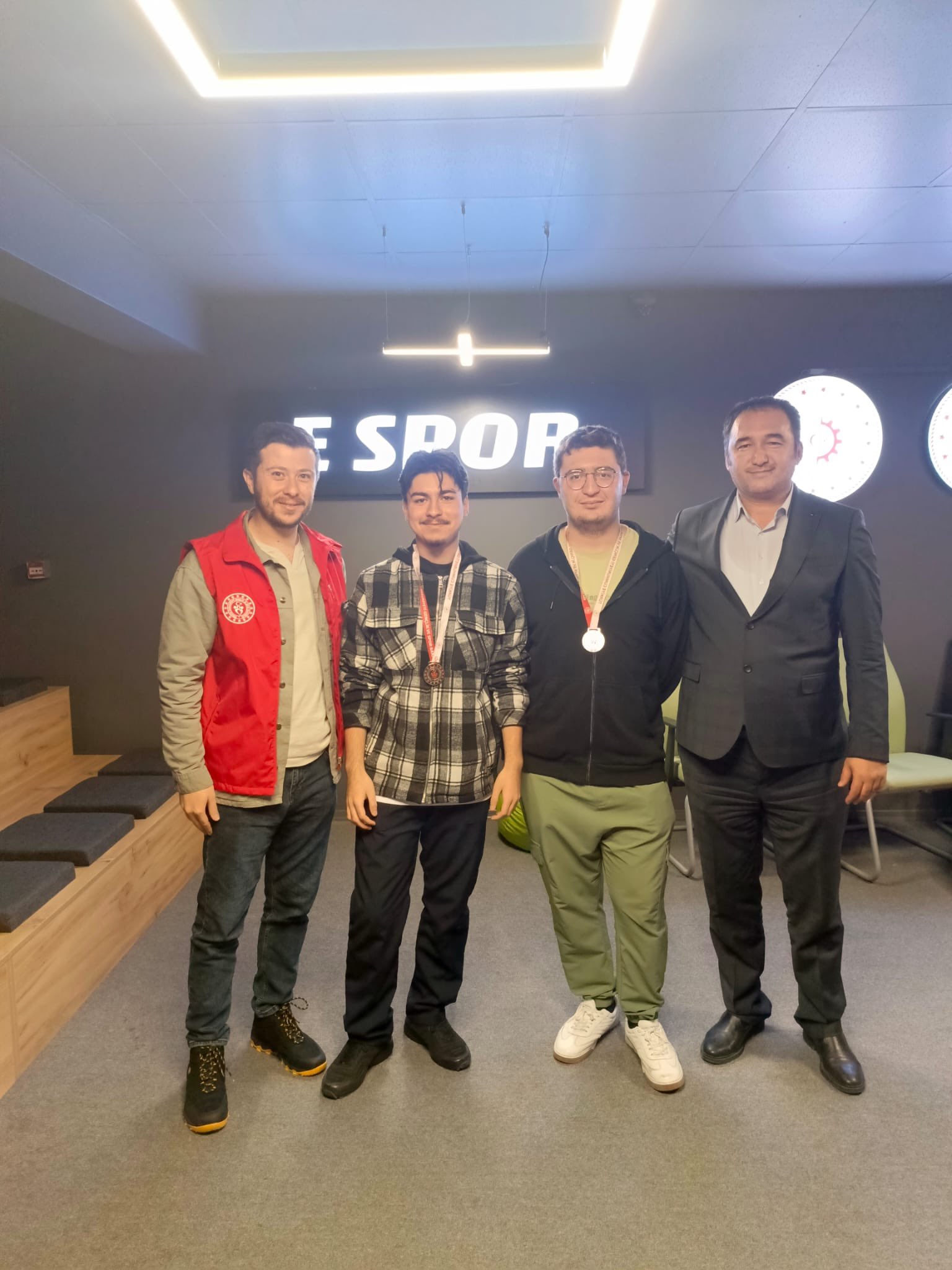 Gençlik Merkezi’nde E-Spor Rüzgarı Esti