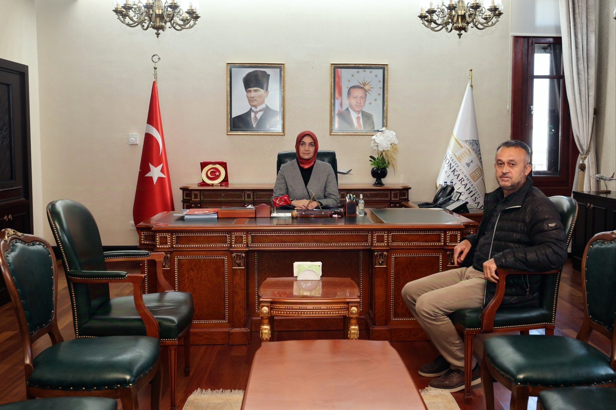 Vali Yiğitbaşı Anıtkaya Muhtarı Tetik’i Kabul Etti