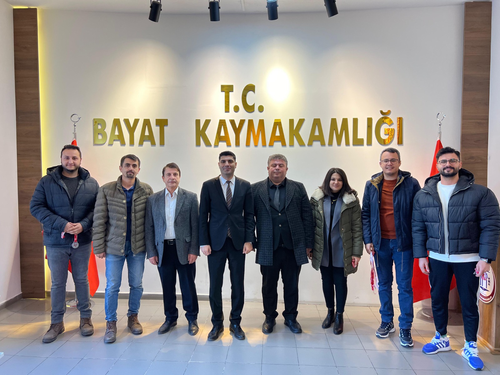 KAYMAKAM'DAN ÖĞRETMENLERE ÖDÜL