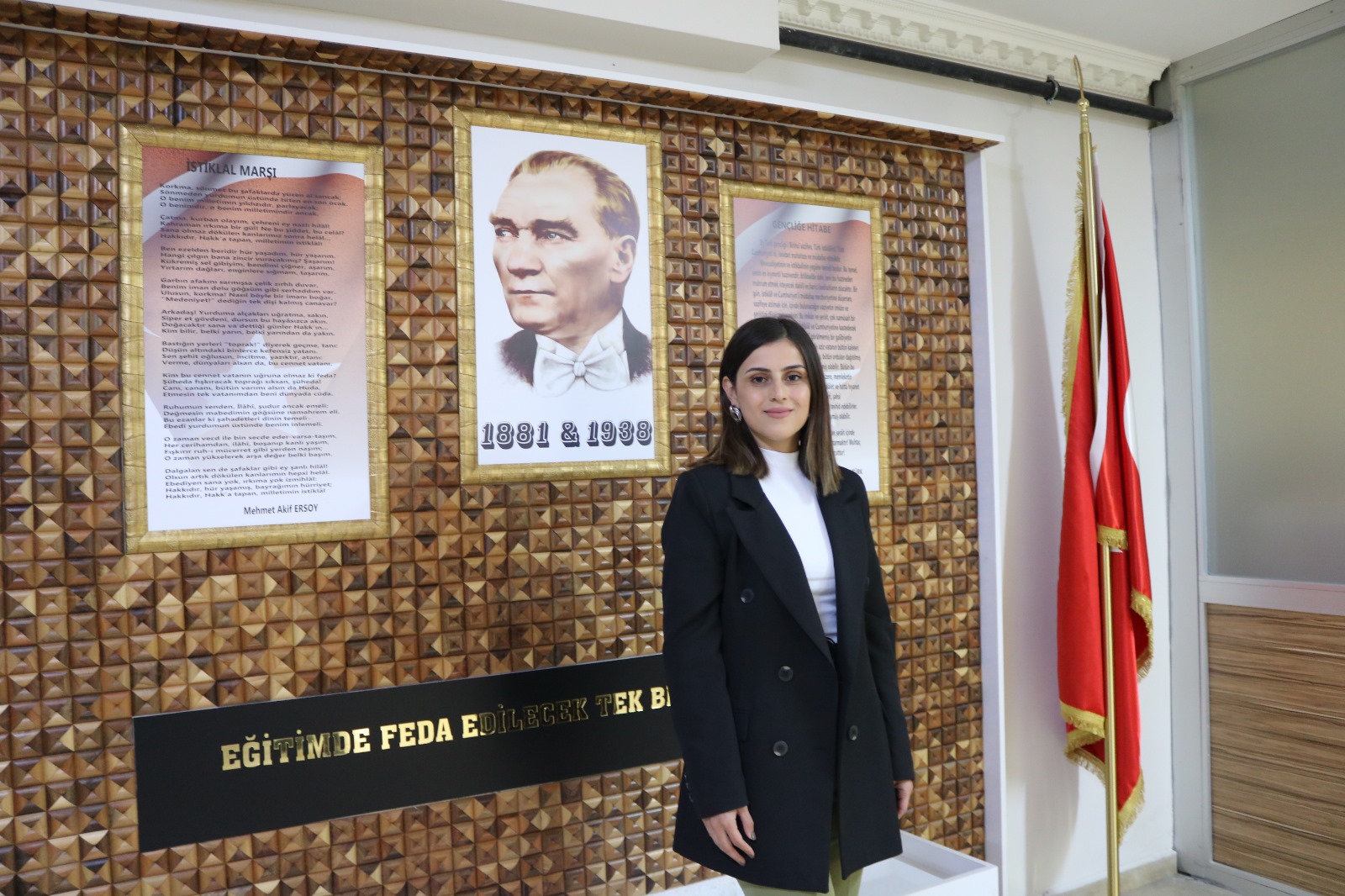 Genç Öğretmen Rabia Bostan: “Eğitim, İnsan Hayatına Dokunmanın En Güzel Yolu”