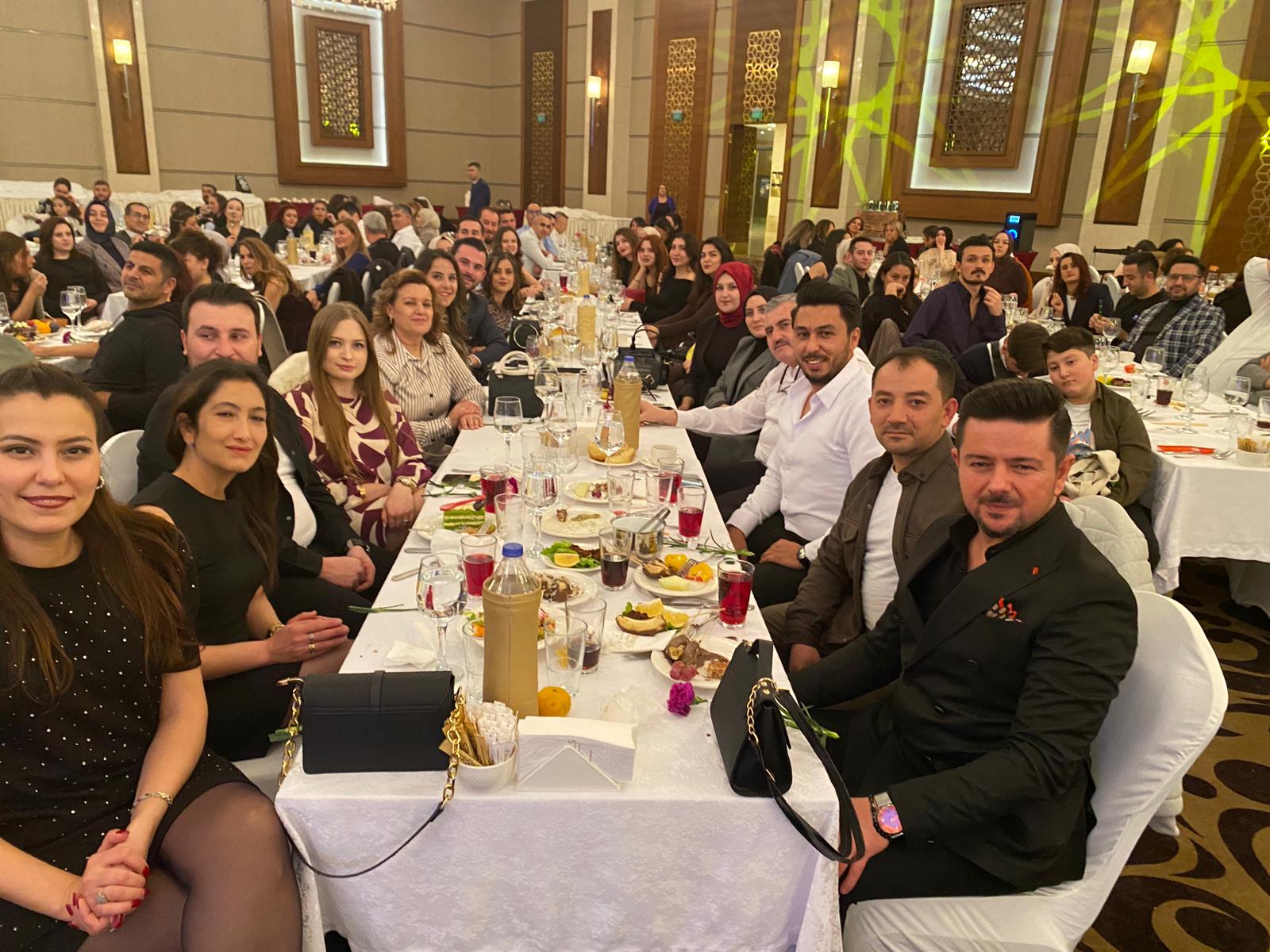 Pusula Eğitim Kurumu Öğretmenleri 24 Kasım’ı Akrones’te Coşkuyla Kutladı