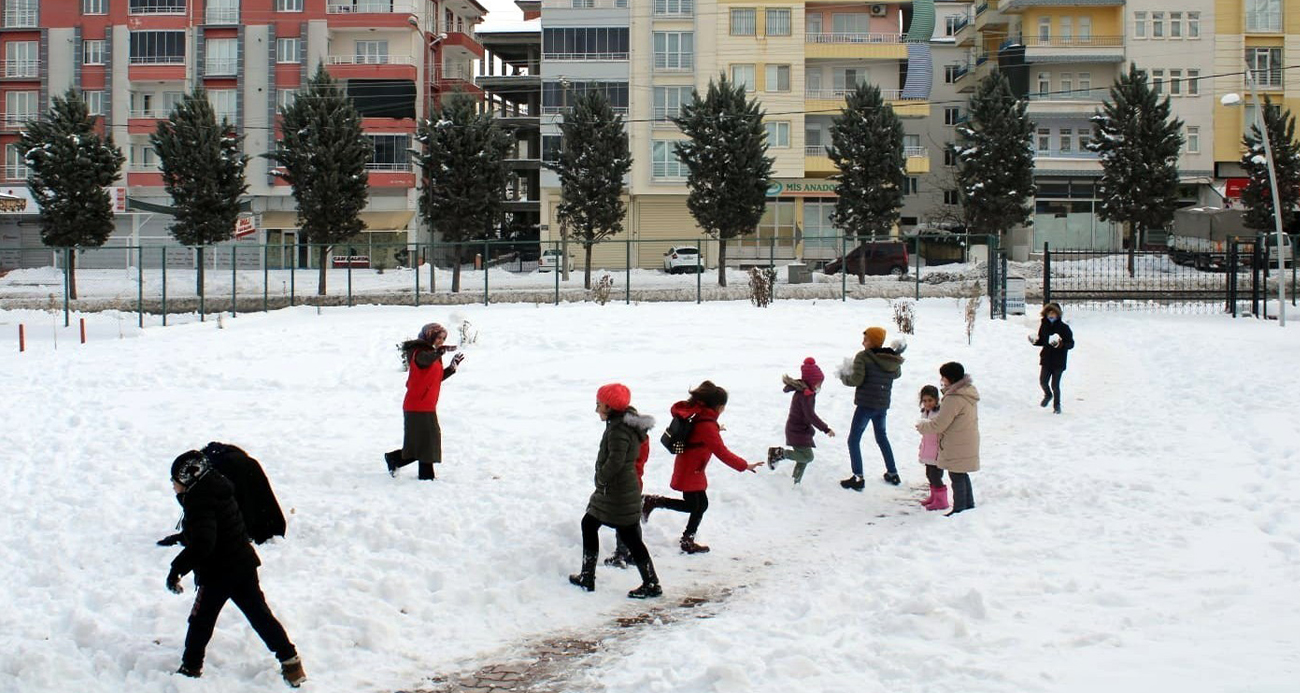 Valiliklerden Peş Peşe Kar Tatili Haberleri!