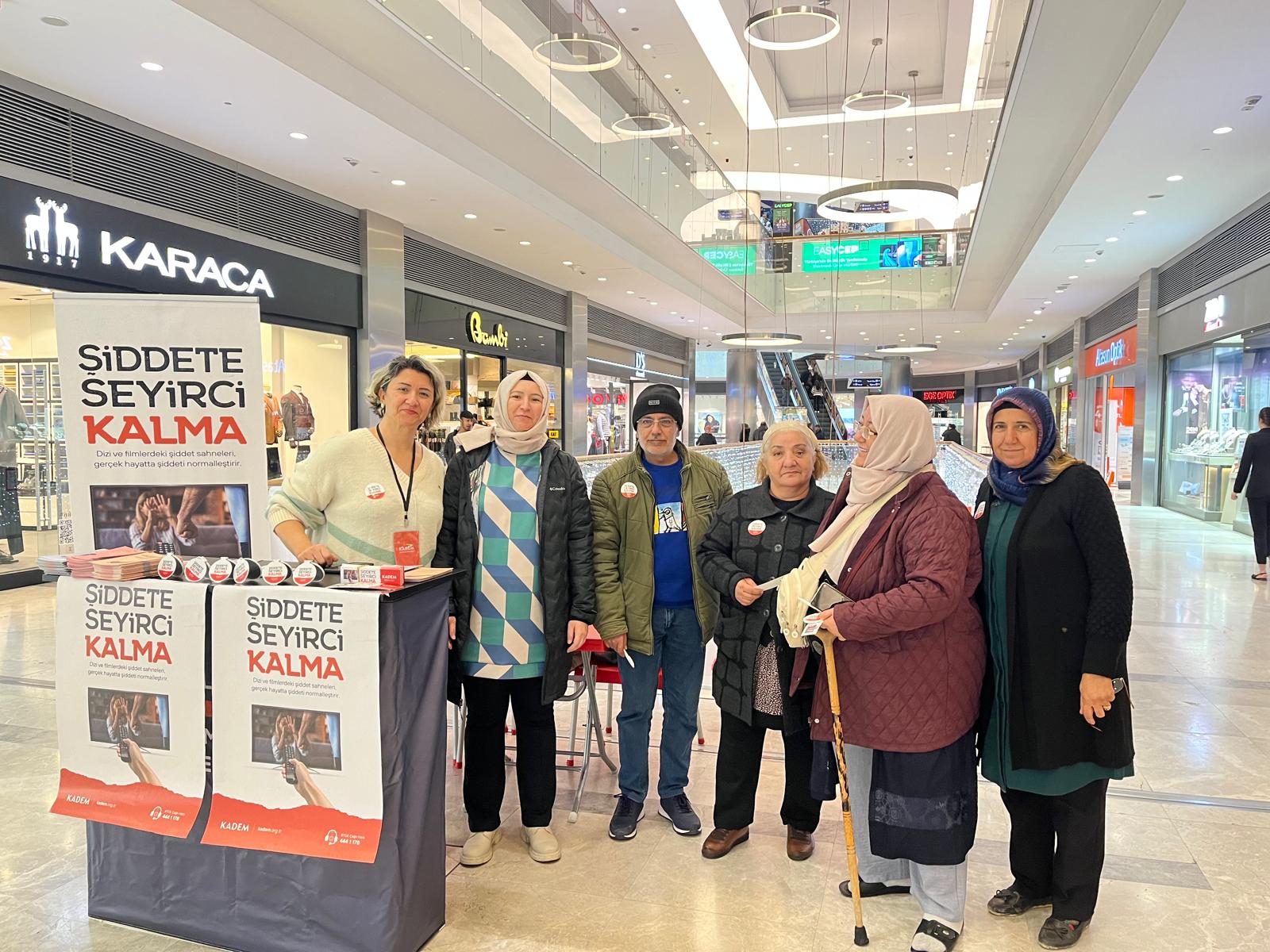 KADEM'den Şiddete Karşı Yeni Kampanya: "Şiddete Seyirci Kalma"