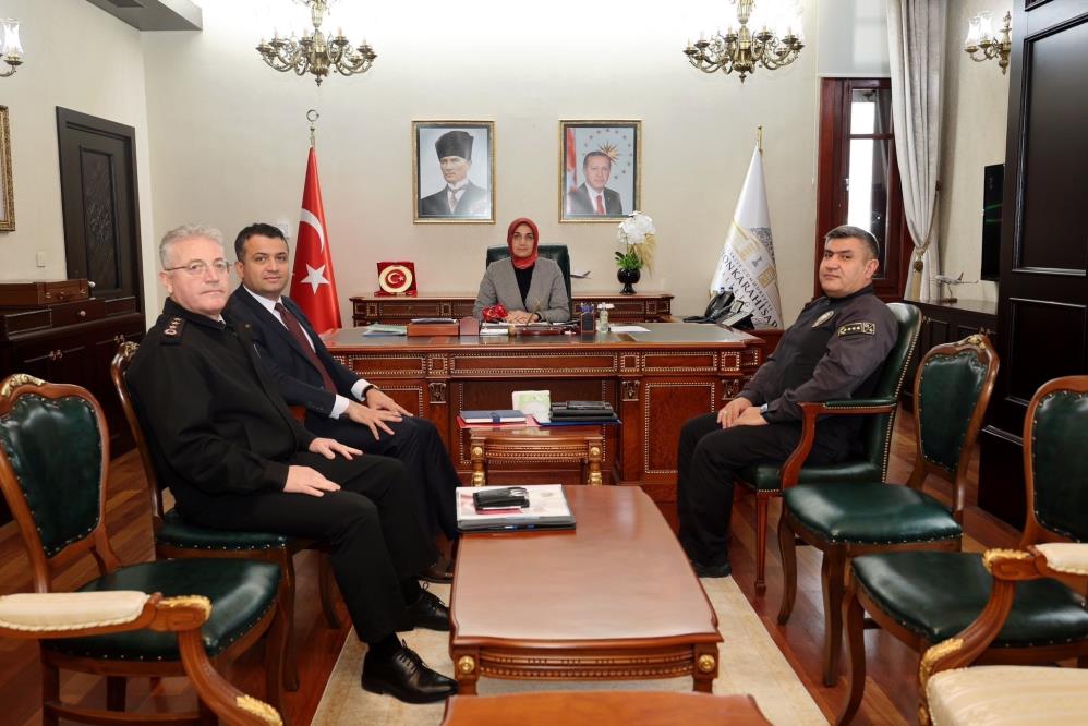 Afyonkarahisar’da Asayiş Masaya Yatırıldı: Kış Aylarında Trafik Güvenliği İçin Tedbirler Görüşüldü