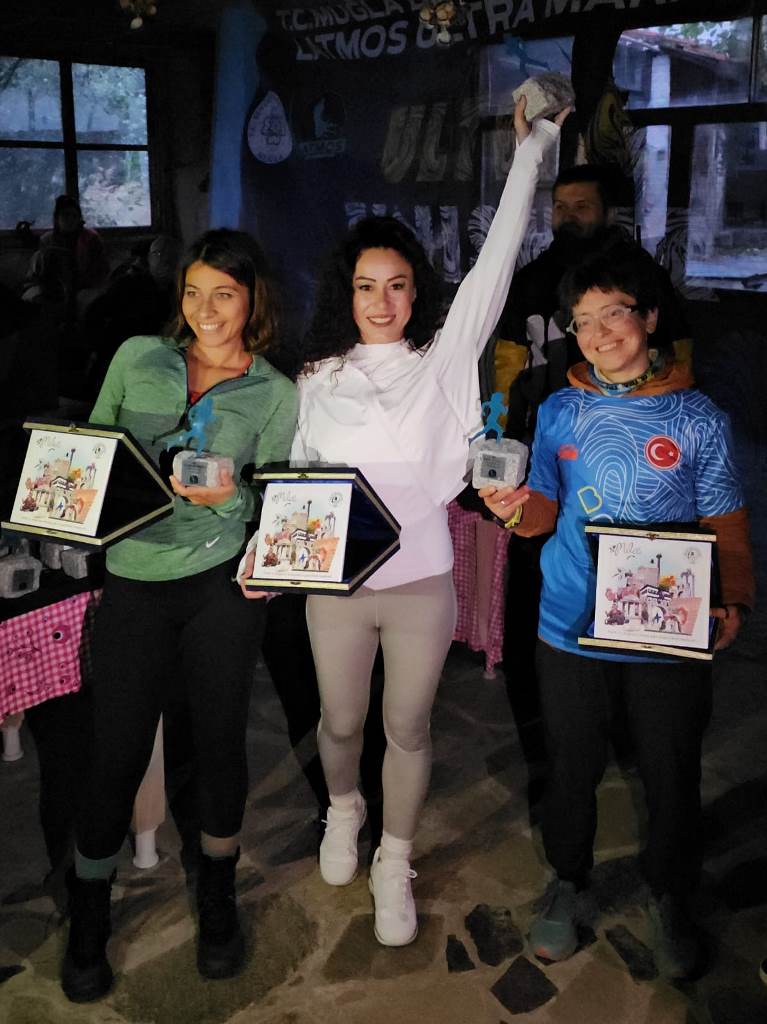 YÜSRA NAZ BALAMUT, LATMOS ULTRA MARATONU'NDA ŞAMPİYON OLDU