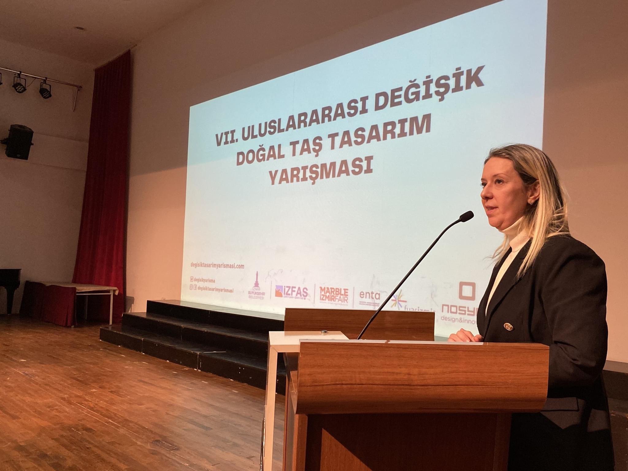 AFYON KOCATEPE ÜNİVERSİTESİ'NDE TASARIM YARIŞMASI TOPLANTISI DÜZENLENDİ