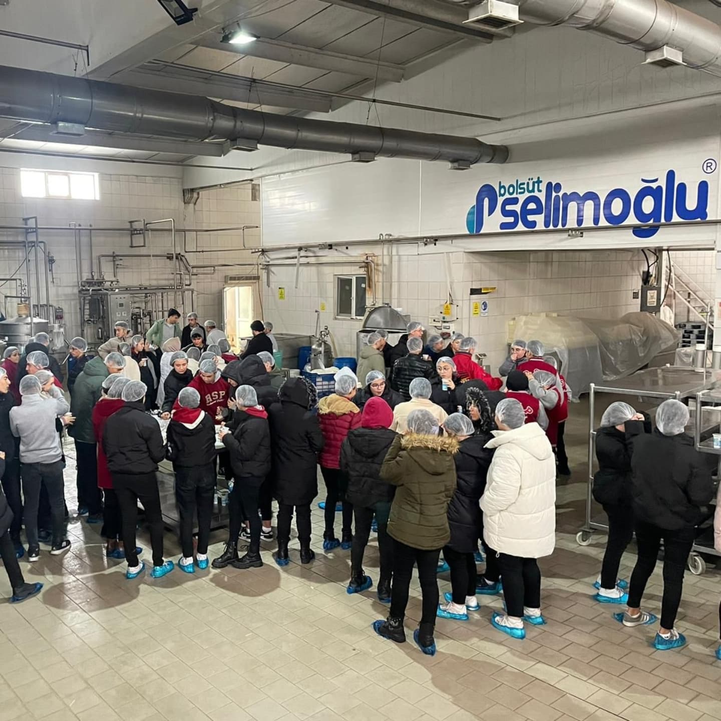 RSP Koleji Öğrencileri Selimoğlu Süt Fabrikasında Teknik Geziye Katıldı!  Teorik Bilgi, Pratik Deneyimle Buluştu
