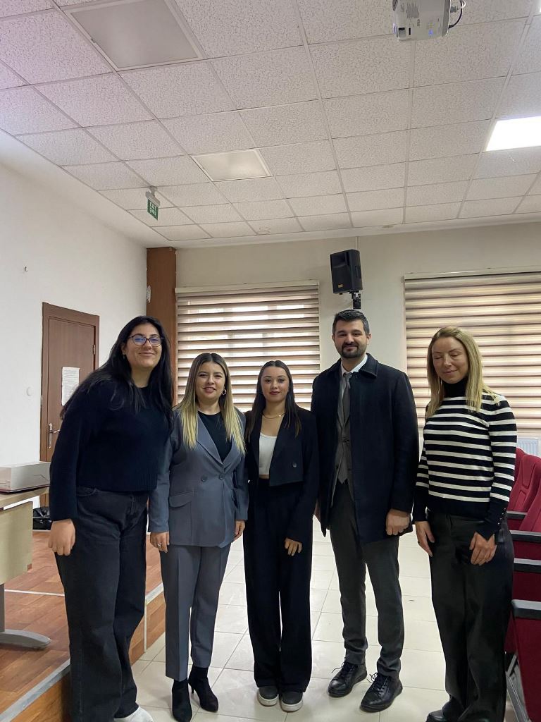 AFSÜ`DE ANLAMLI KONUŞMA