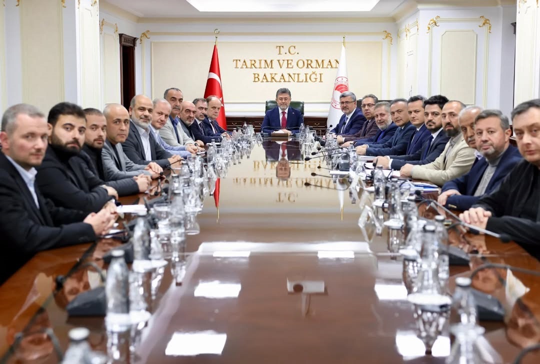 Milletvekili Özkaya, ATSO Heyeti ve Sektör Temsilcileri Bakan Yumaklı'yı Ziyaret Etti