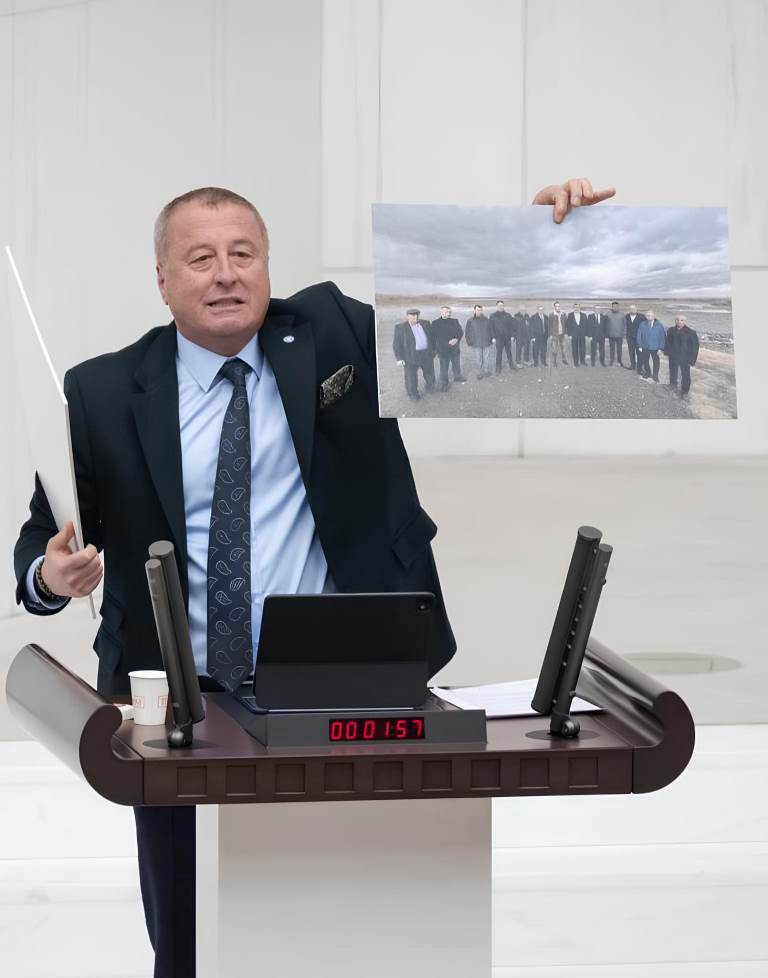 "BU GÖLÜ ÖLÜME TERK ETTİNİZ"