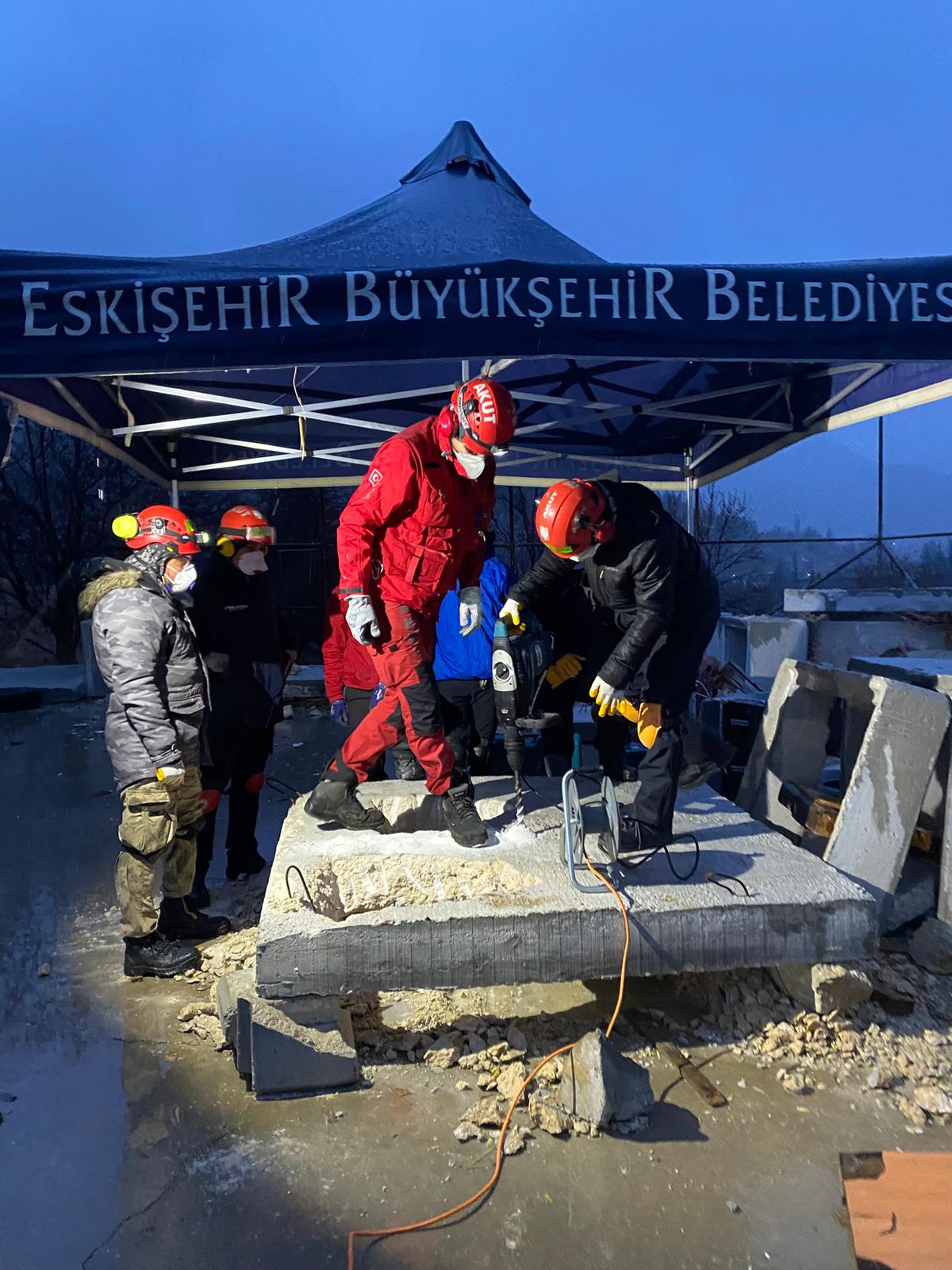 AKUT Afyonkarahisar’dan Kentsel Arama Kurtarma Eğitimi Gerçekleştirildi: Gönüllülere Arama Kurtarma Becerileri Kazandırıldı