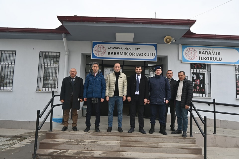 Minik Kalplere Dokunan Ziyaret  Kaymakam Topuz Karamık’ta
