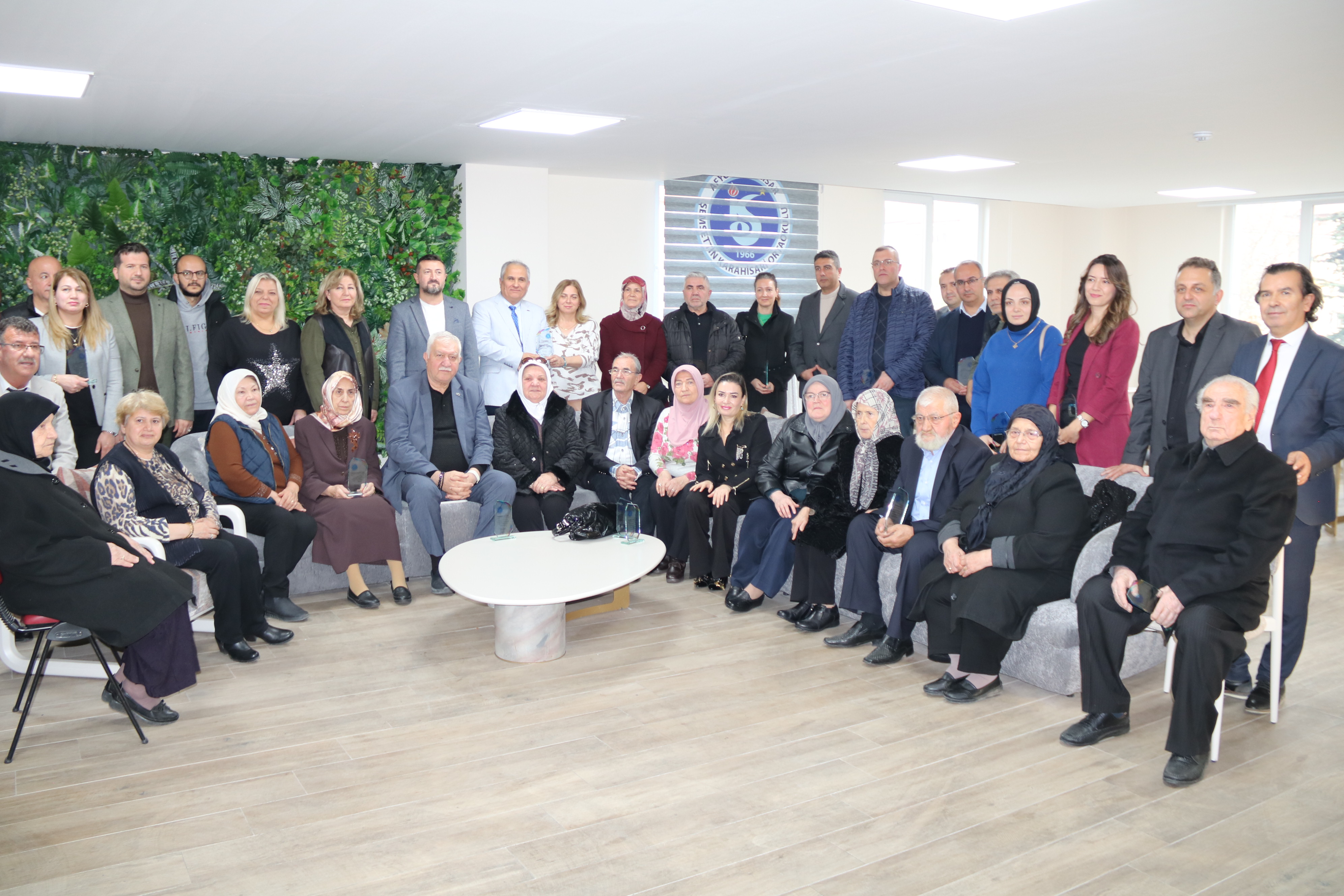 EĞİTİME KATKI VEREN HAYIRSEVERLER ONURLANDIRILDI