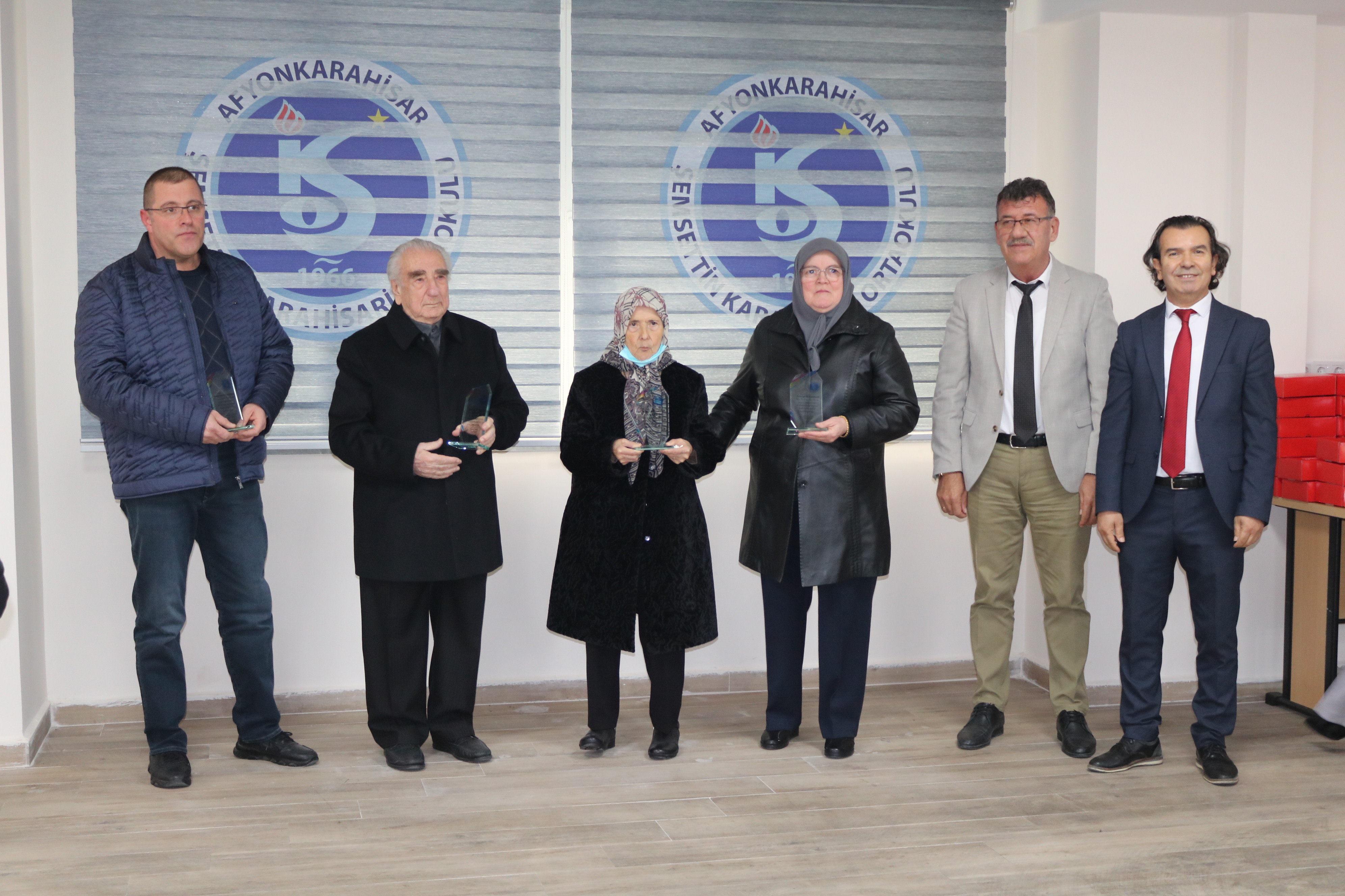 EĞİTİME KATKI VEREN HAYIRSEVERLER ONURLANDIRILDI