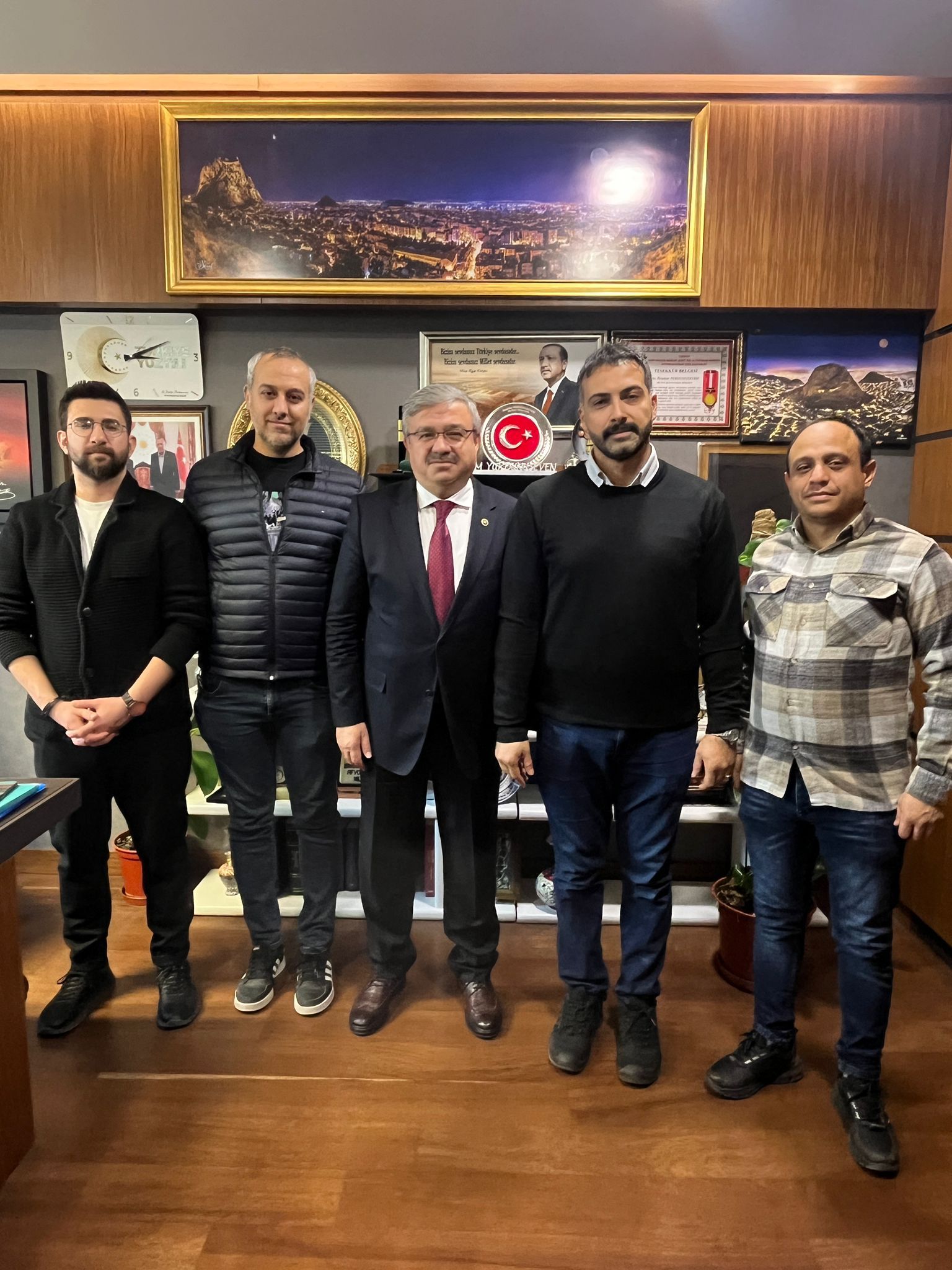 Sağlık-Sen Üniversite Şubesi'nden Milletvekillerine Ziyaret 