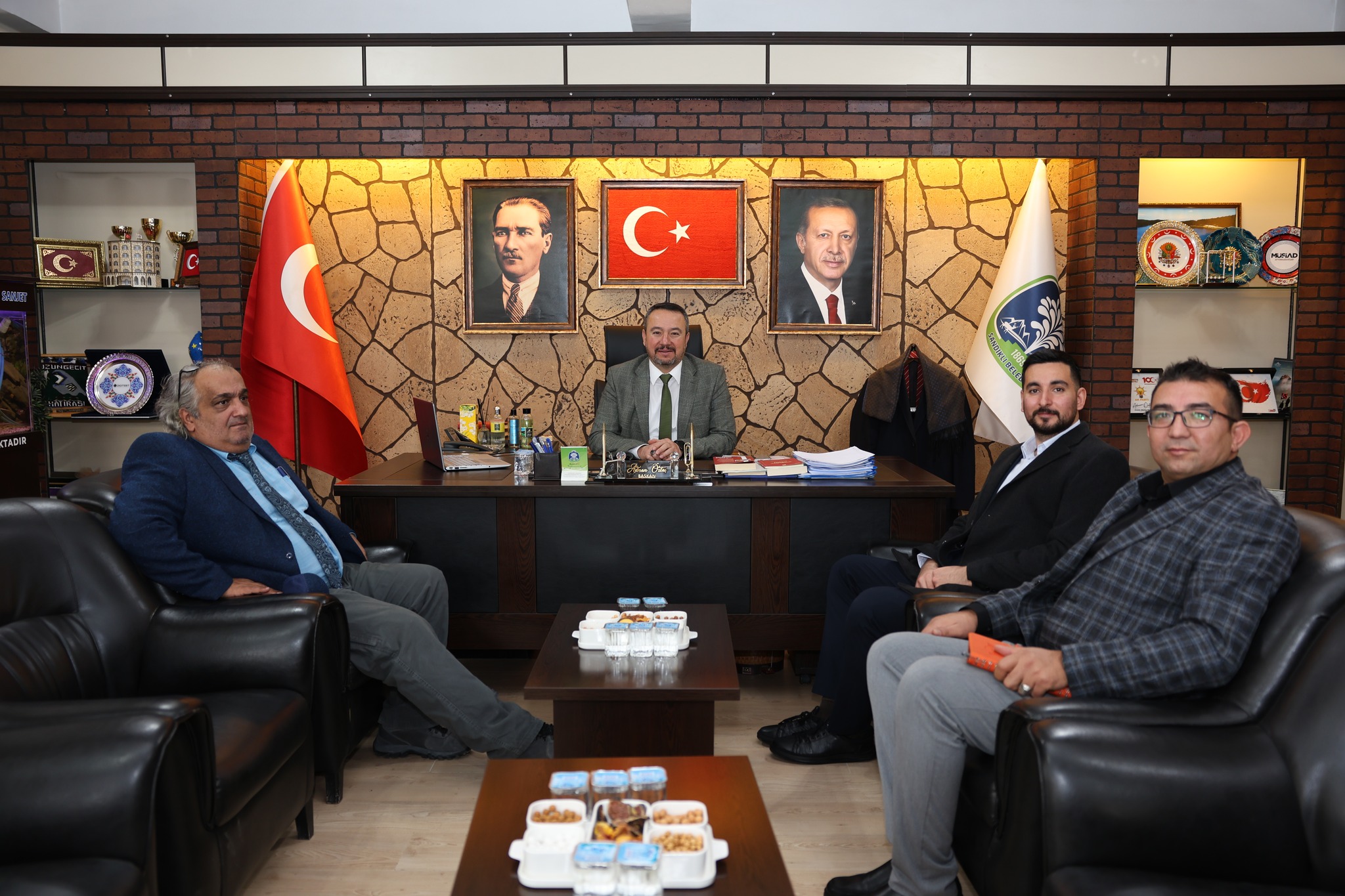 Sağlık Yöneticilerinden Başkan Öztaş’a Ziyaret 