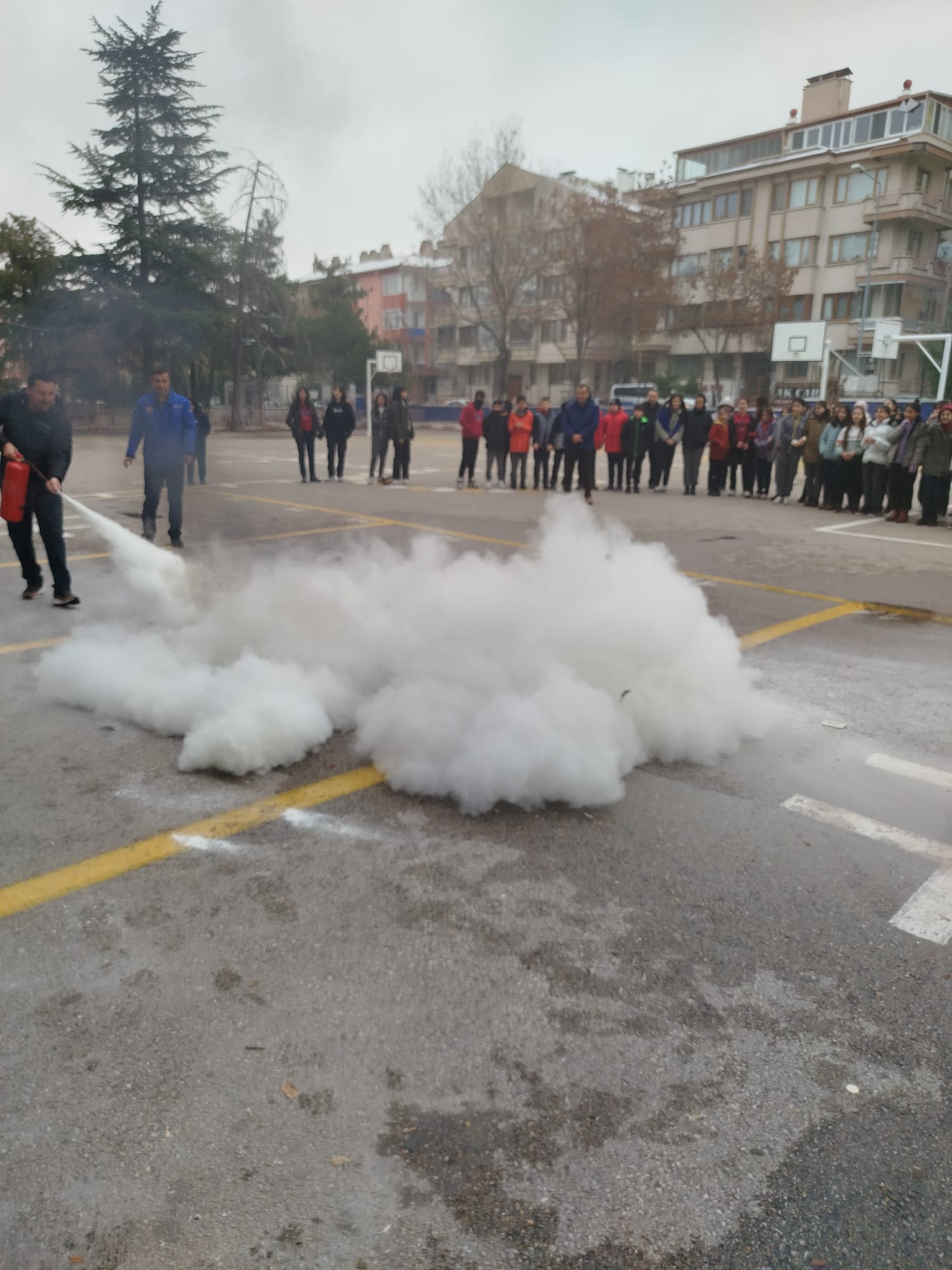 Afet Bilinci Eğitimleriyle Minikler Geleceğe Hazırlanıyor