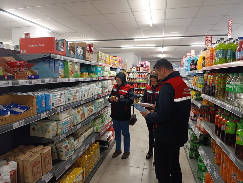 Afyon'da Ekipler Sahada Halkın Sağlığı Emin Ellerde