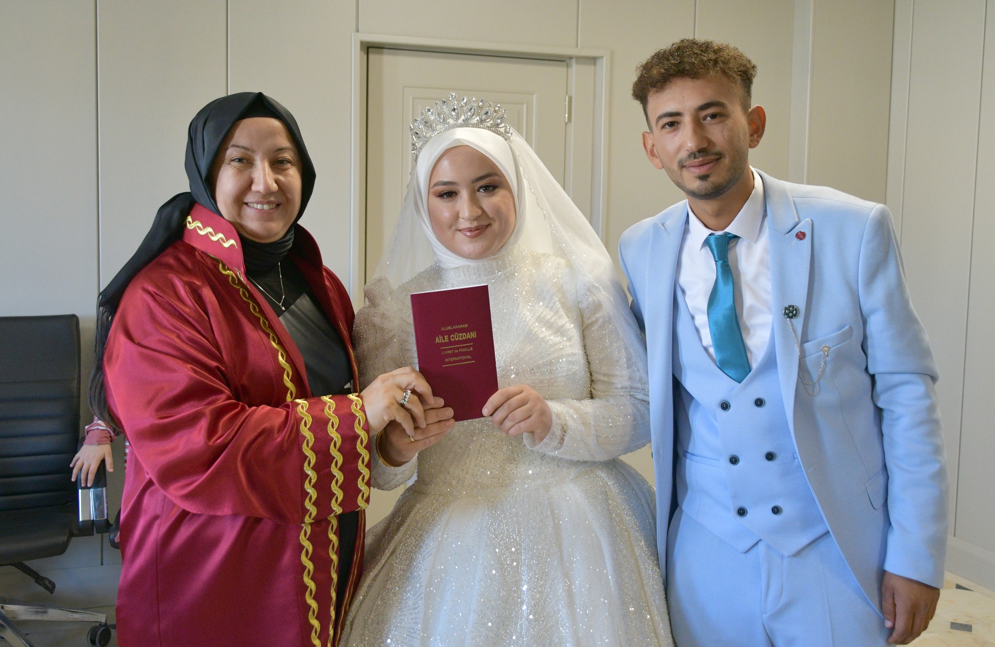Başkan Kılınçarslan Evlilik Cüzdanını Genç Çifte Verdi