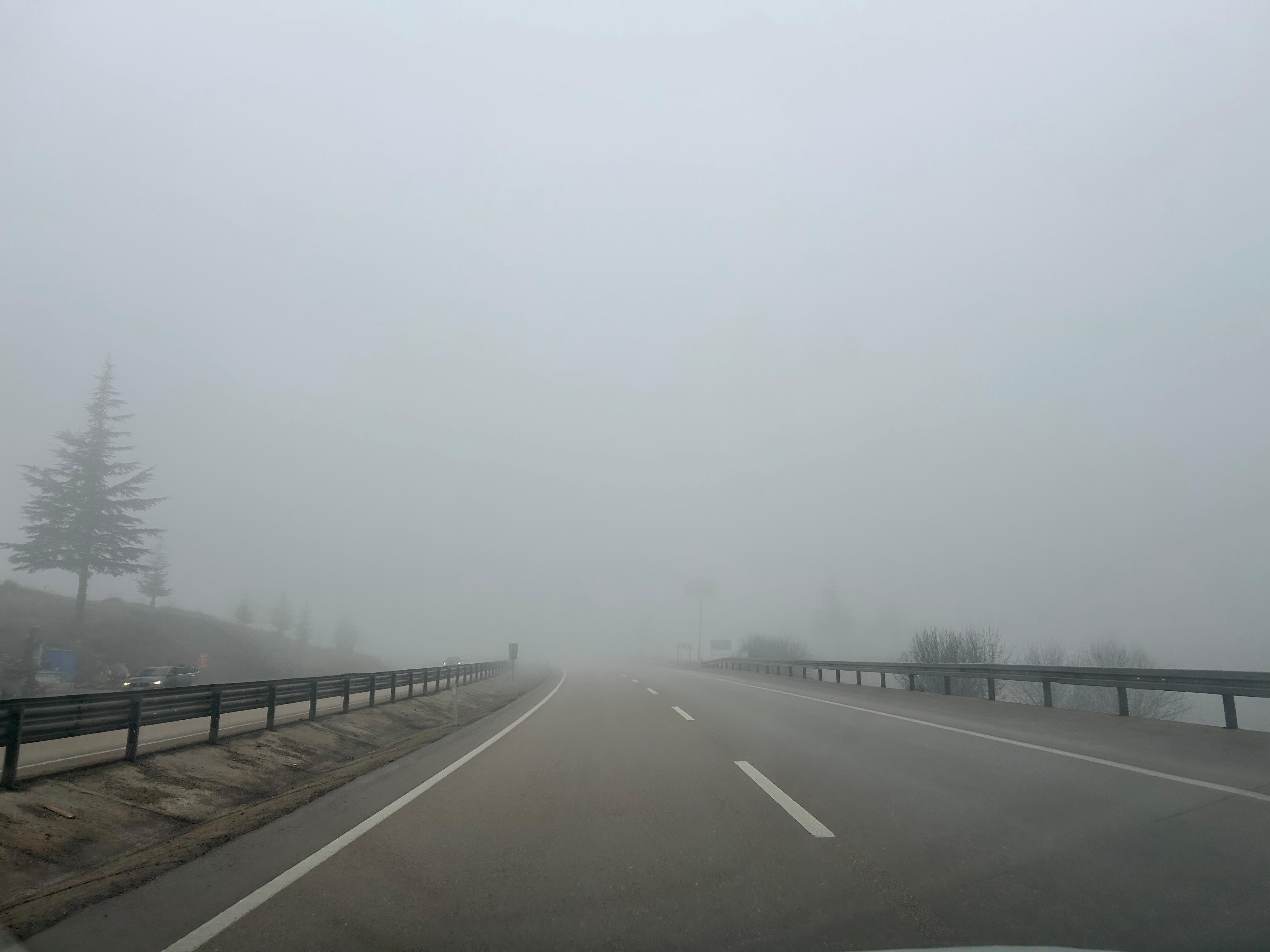 Afyonkarahisar'da Sisli Hava Etkili Oldu