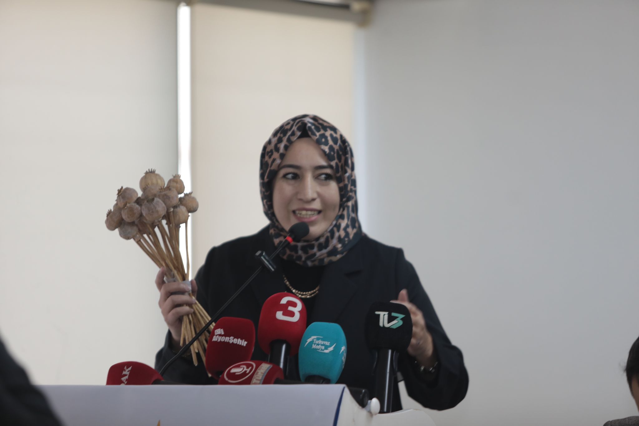 AK Parti Kadın Kolları'nda Çengel Dönemi!