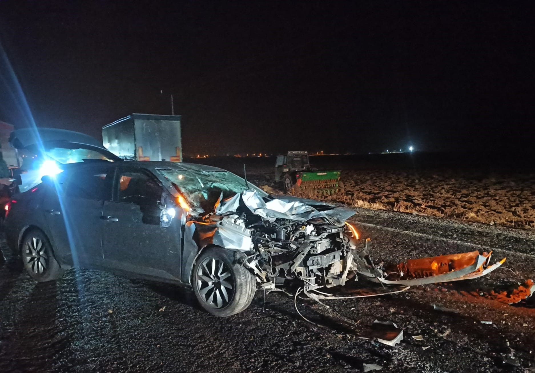 Otomobille Çarpışan Traktörün Sürücüsü Yaralandı