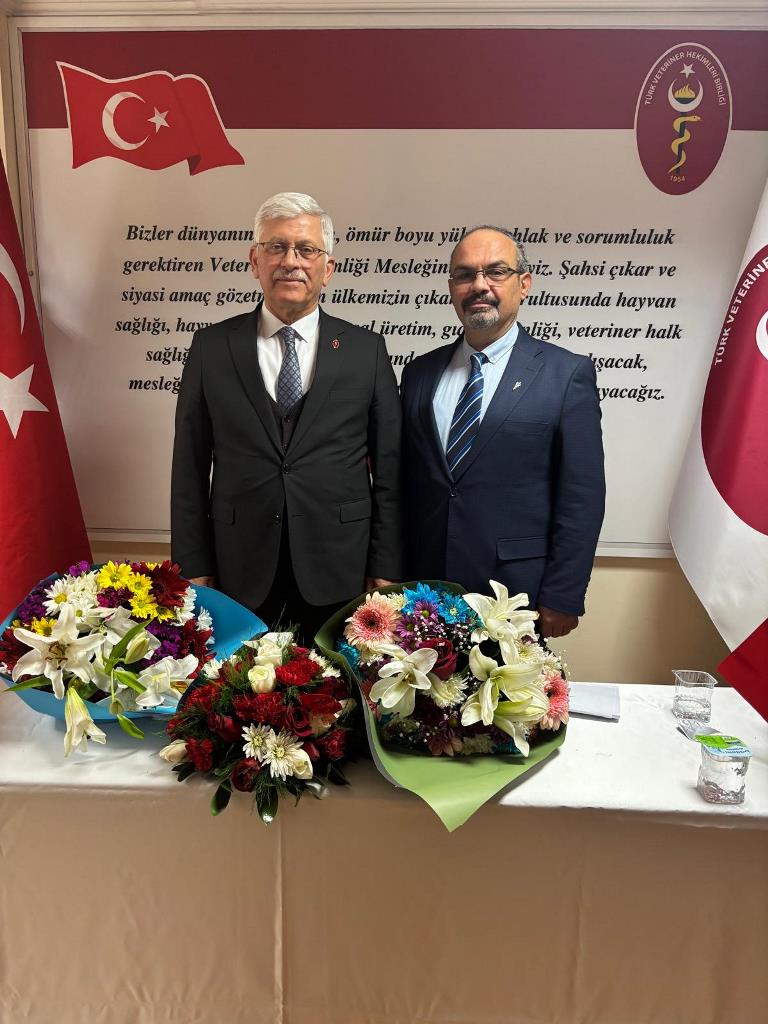 TVHB MERKEZ KONSEYİ'NDE DEVİR TESLİM TÖRENİ