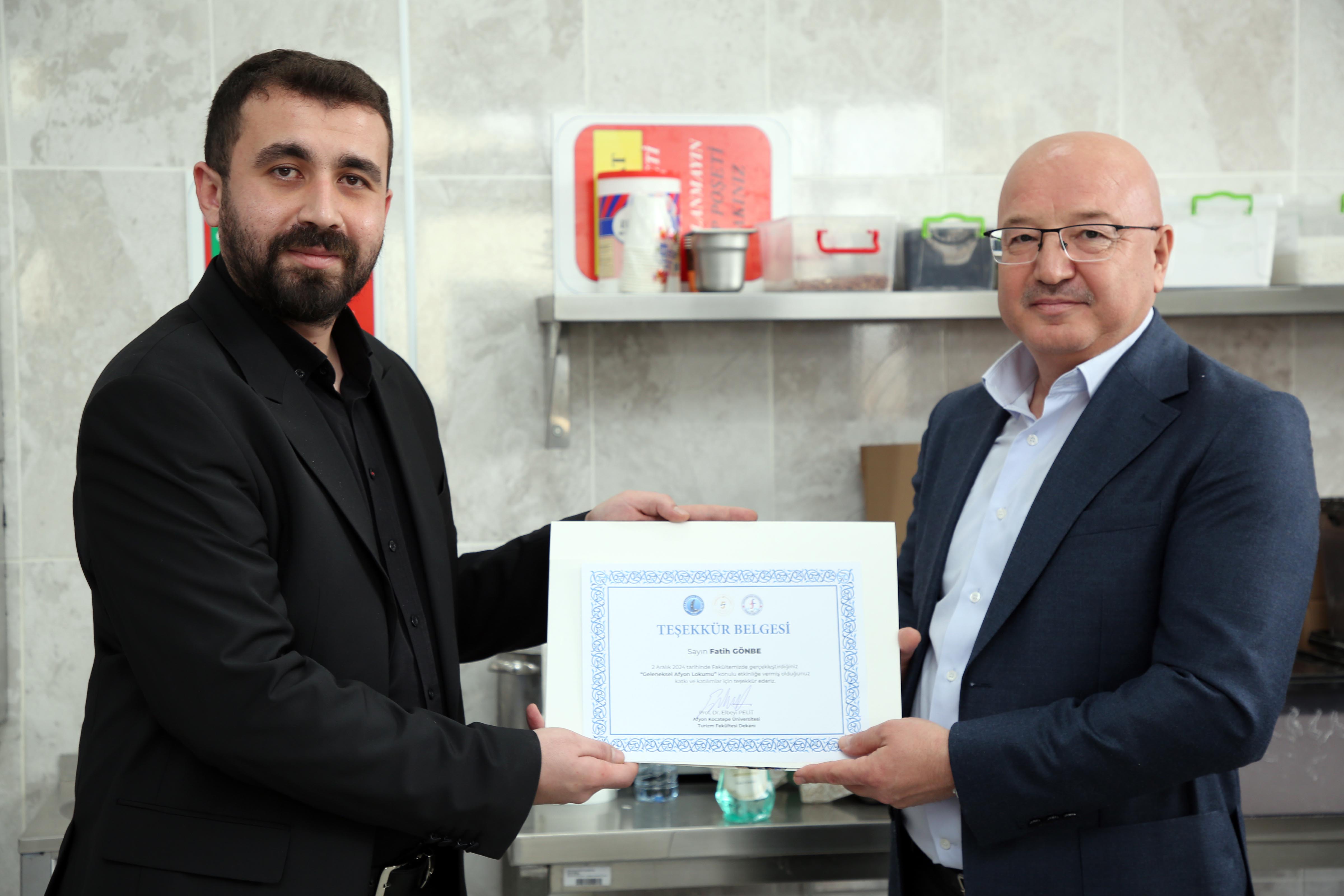 AKÜ'de Osmanlı’dan Günümüze Lokum Yapımının Püf Noktaları Gösterildi