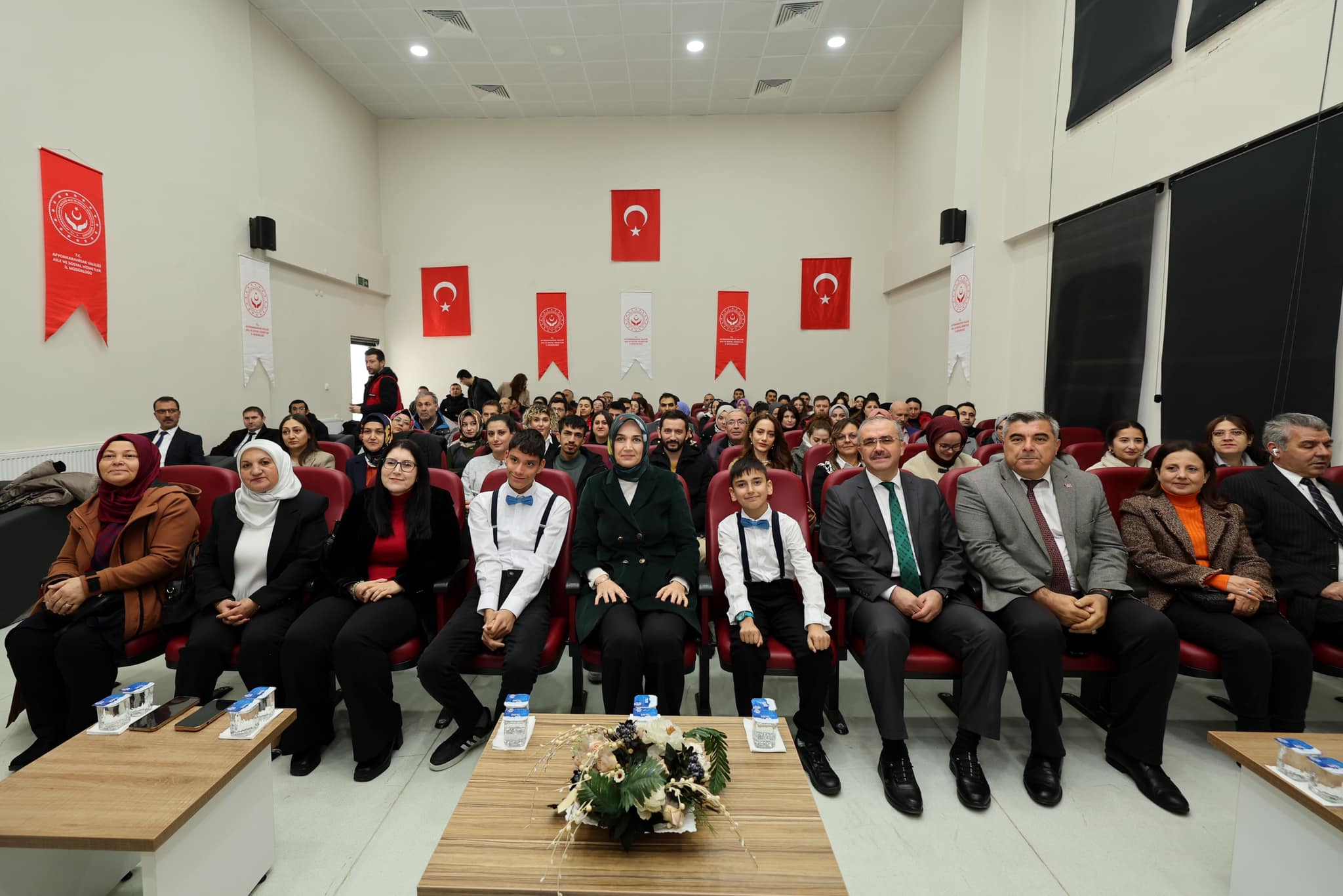 Vali Yiğitbaşı, Dünya Engelliler Günü Programına Katıldı